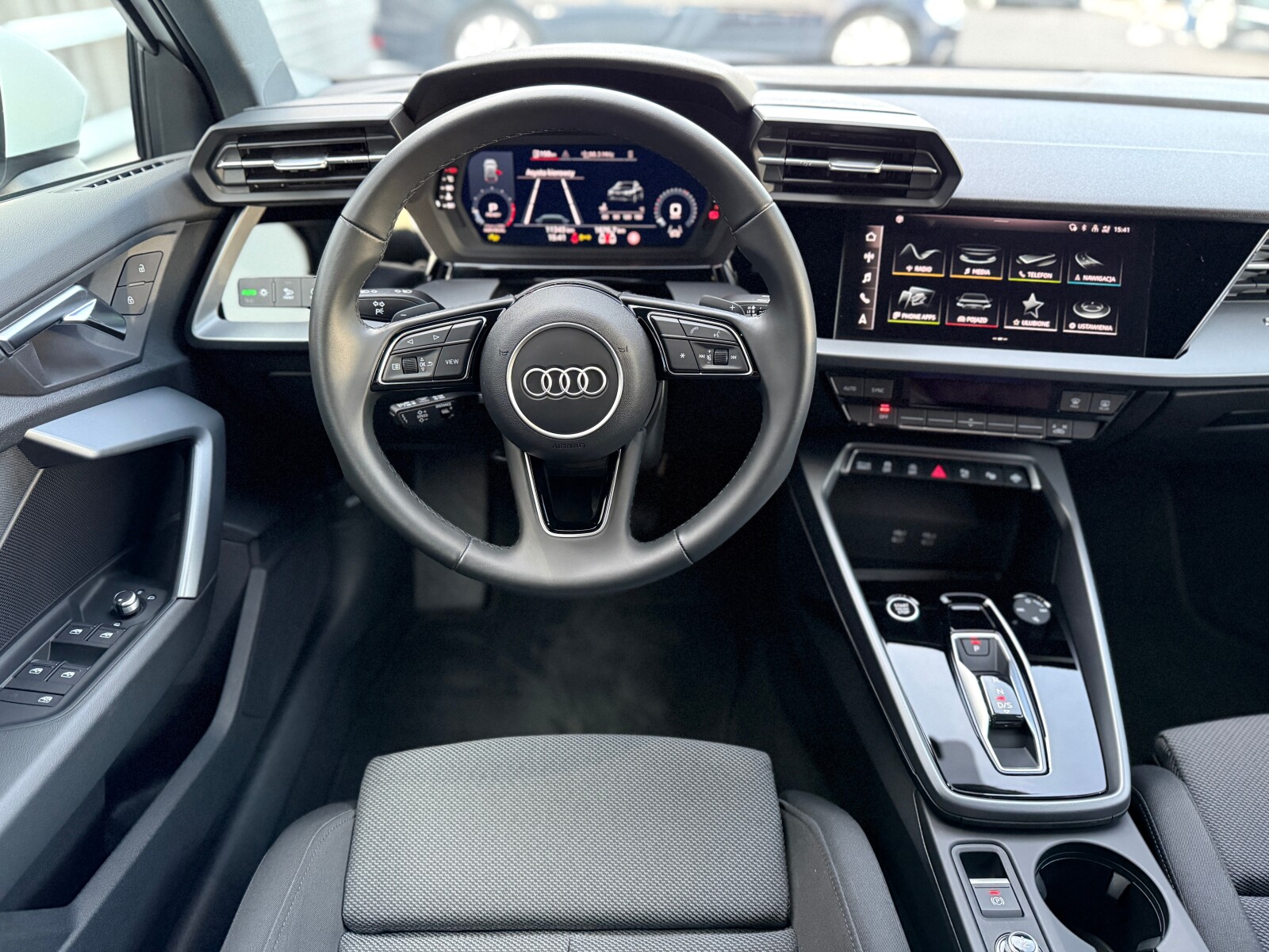 Audi A3 Sportback - zdjęcie 14