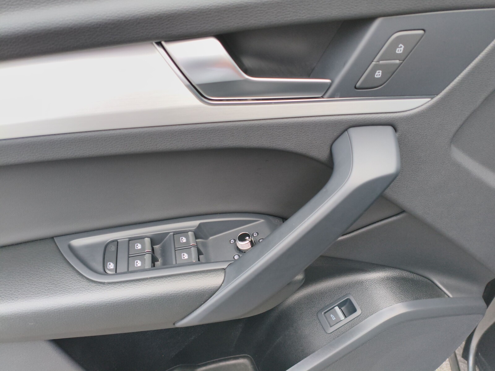 Audi Q5 - zdjęcie 25