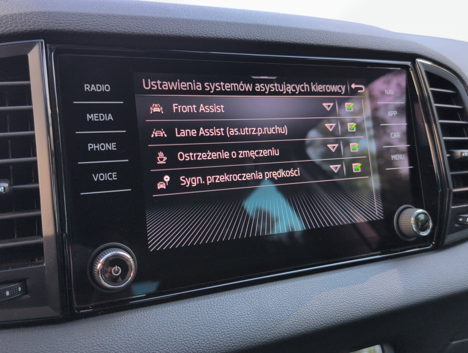Škoda Karoq - zdjęcie 27