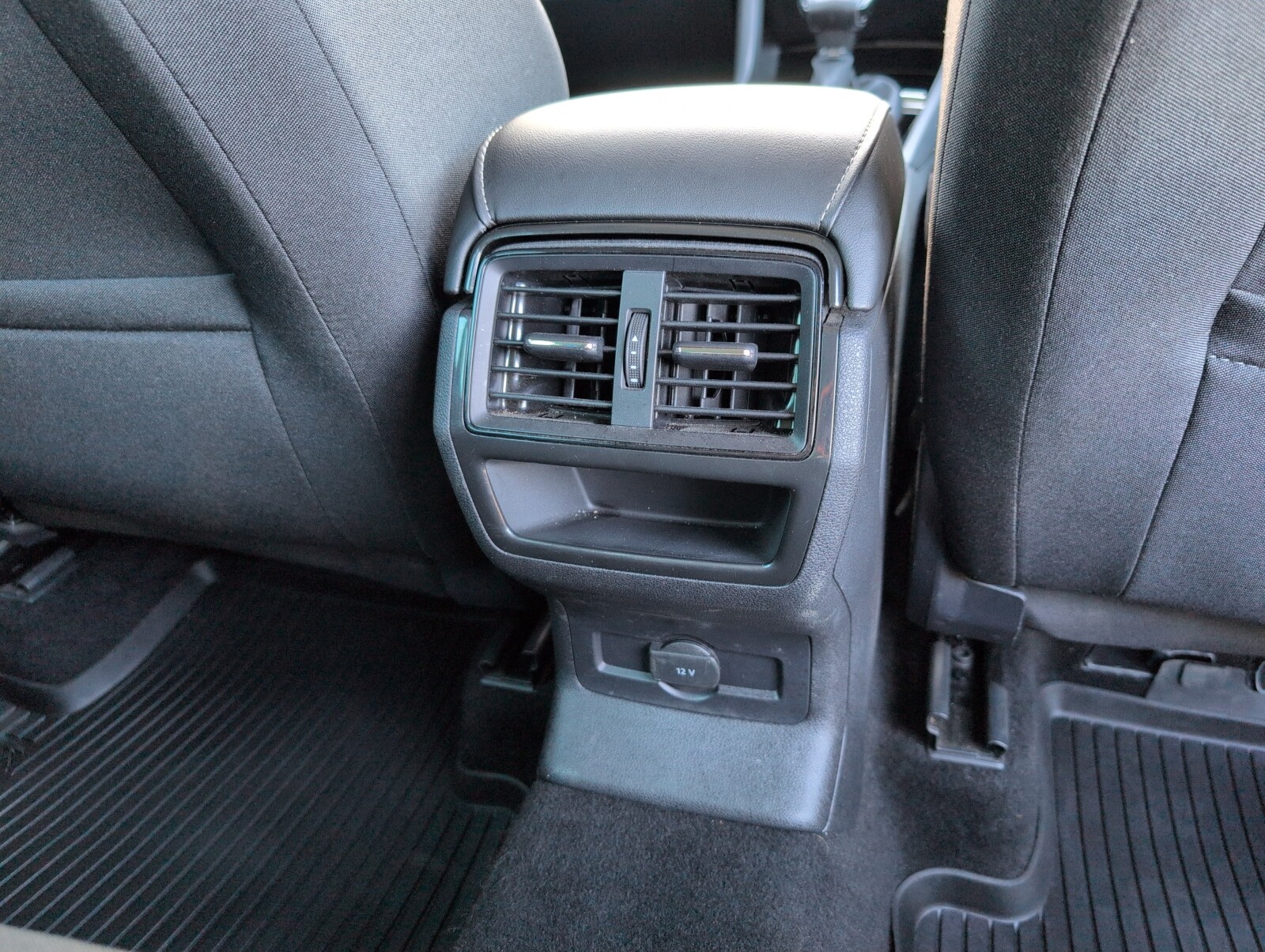 Škoda Karoq - zdjęcie 12