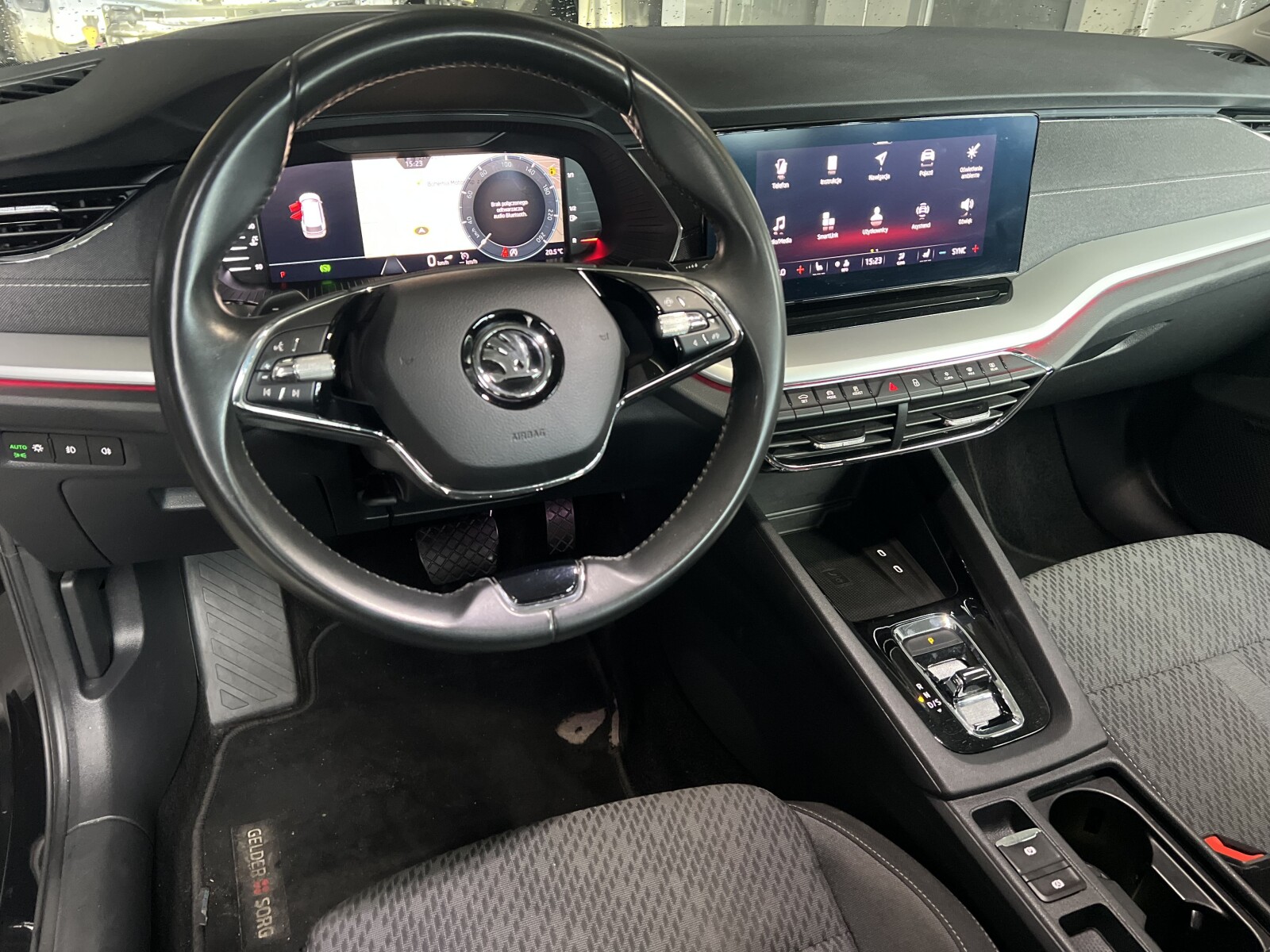 Škoda Octavia Combi - zdjęcie 26