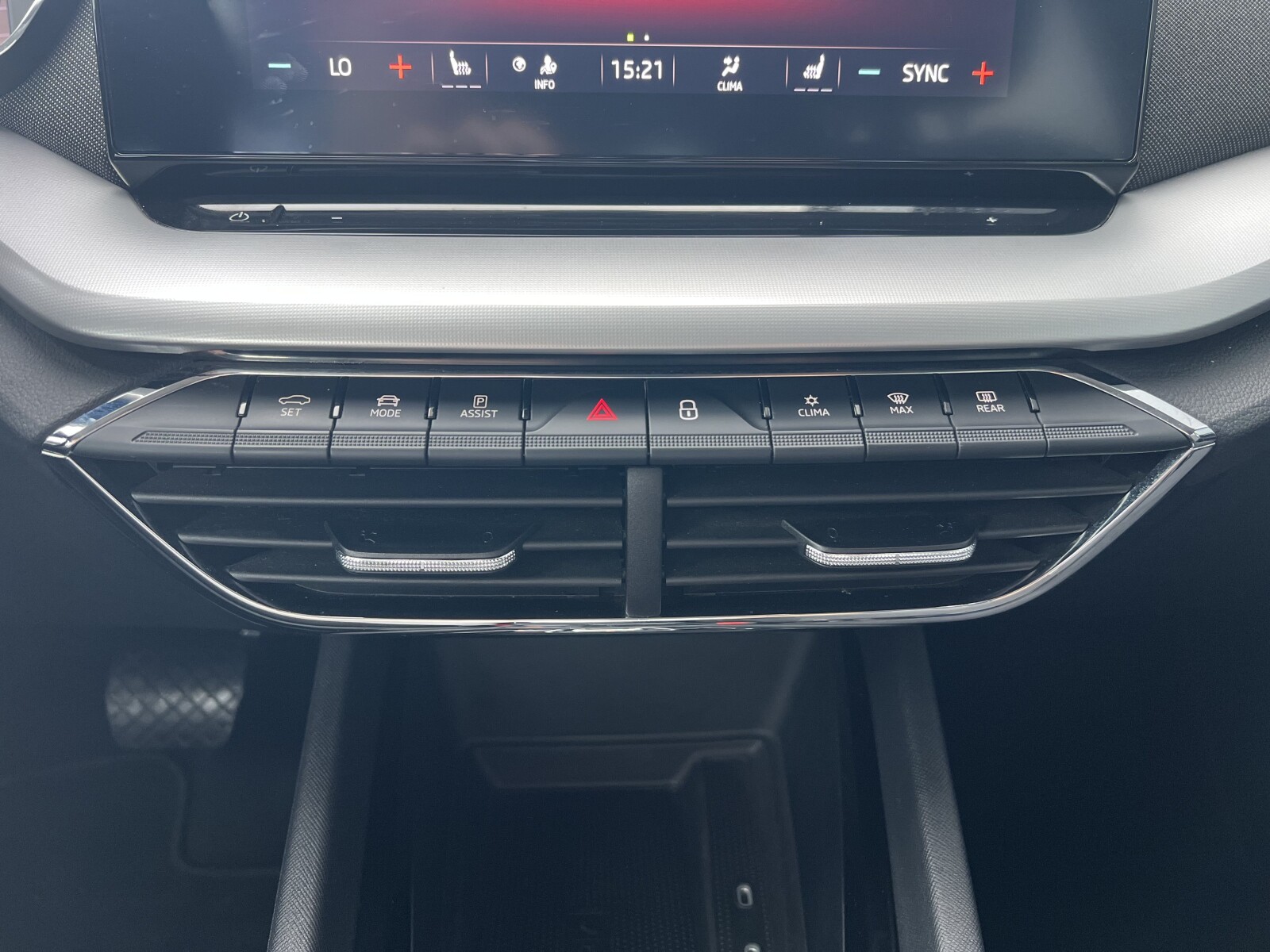 Škoda Octavia Combi - zdjęcie 21