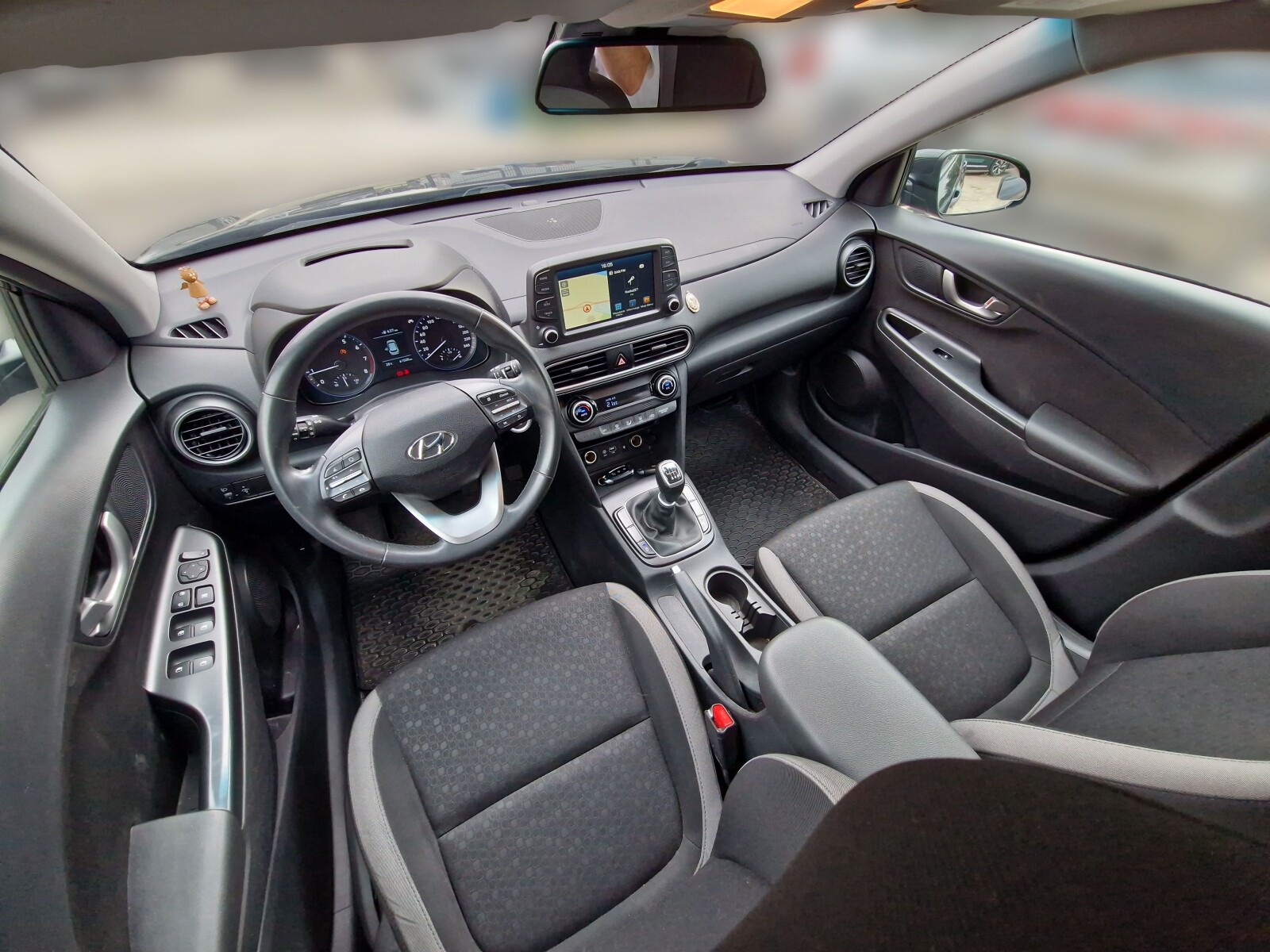 Hyundai Kona - zdjęcie 9