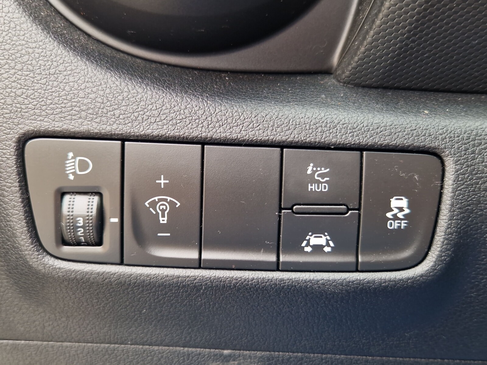 Hyundai Kona - zdjęcie 16