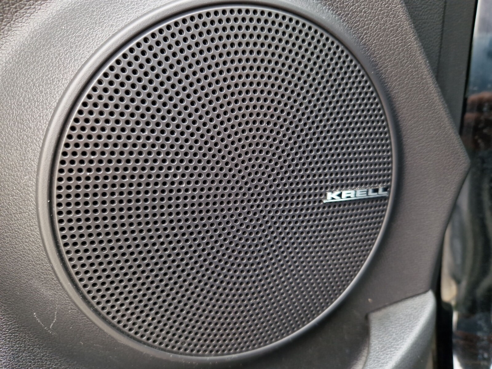 Hyundai Kona - zdjęcie 25