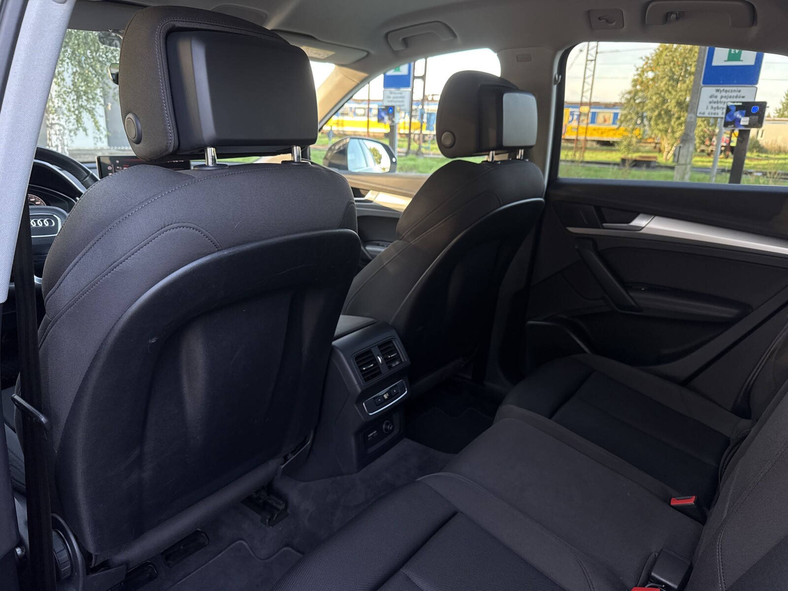 Audi Q5 Sportback - zdjęcie 32