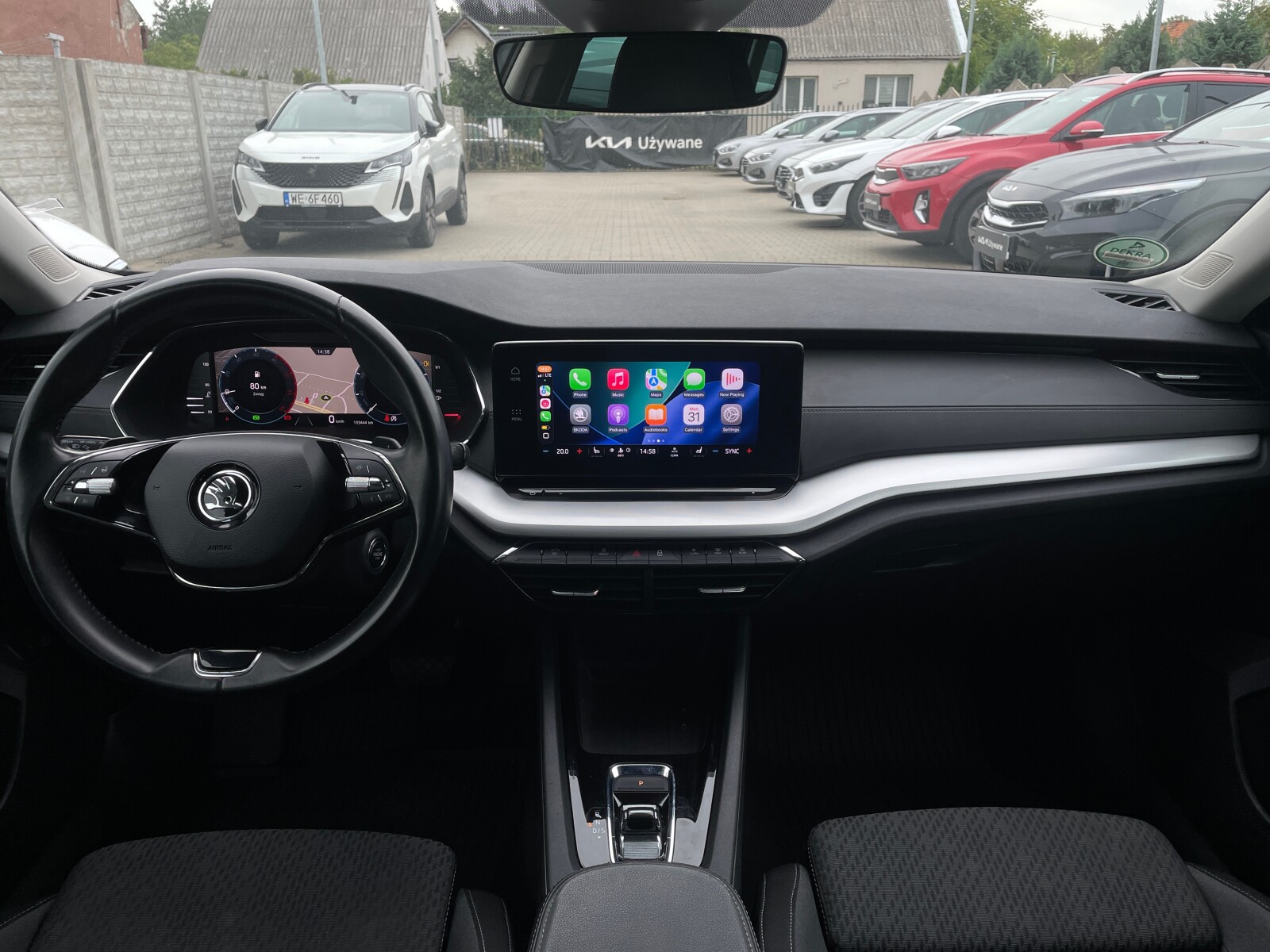 Škoda Octavia Combi - zdjęcie 22