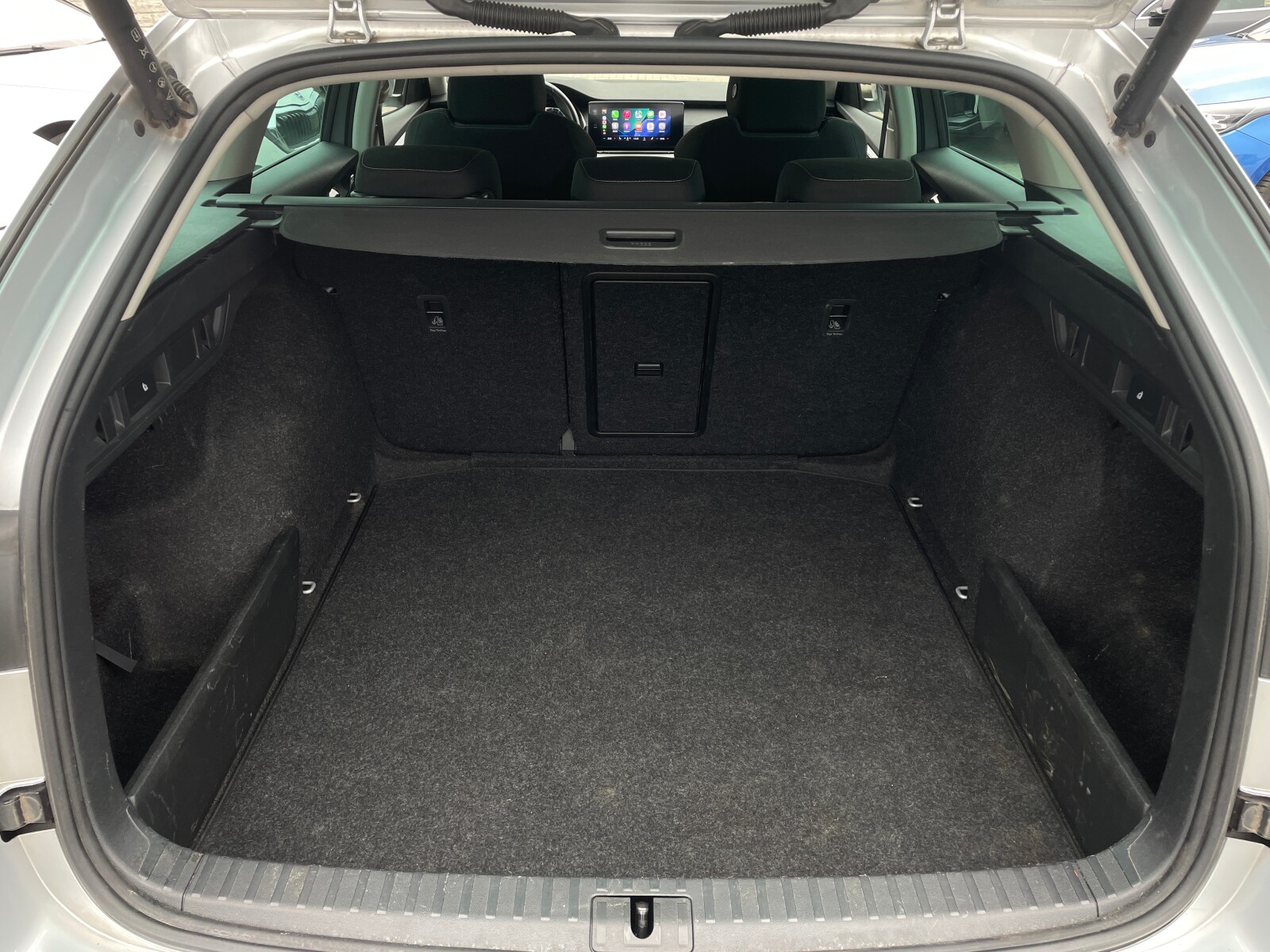 Škoda Octavia Combi - zdjęcie 13