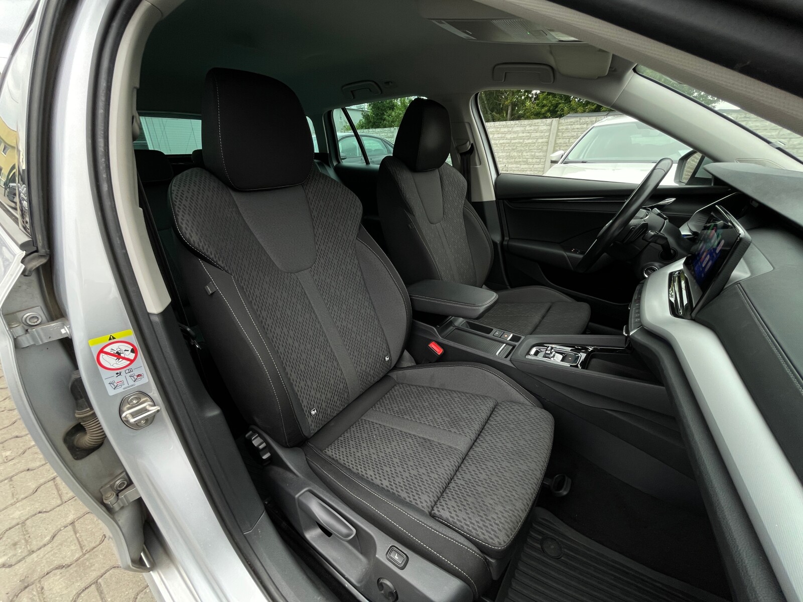 Škoda Octavia Combi - zdjęcie 20