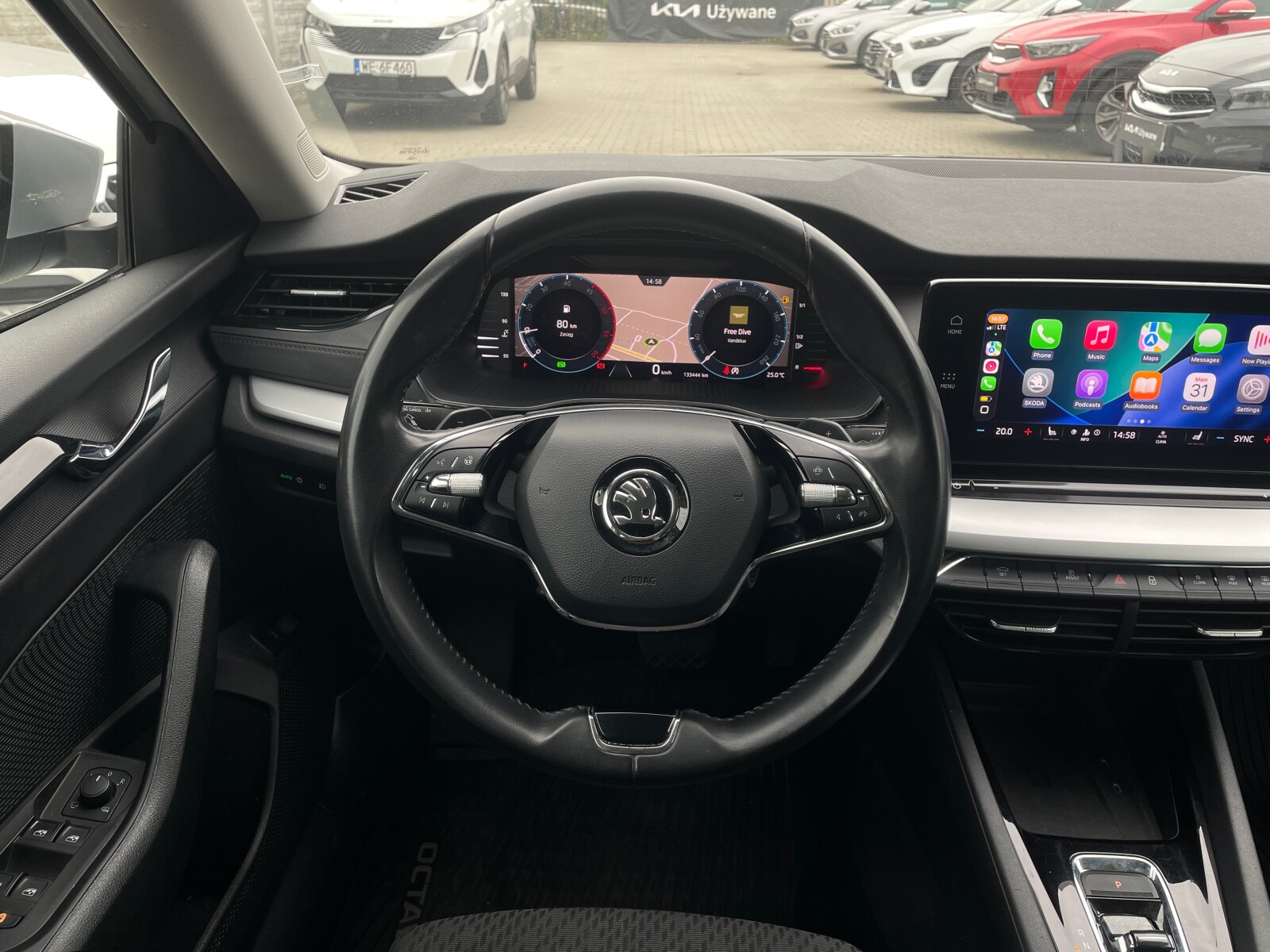 Škoda Octavia Combi - zdjęcie 23