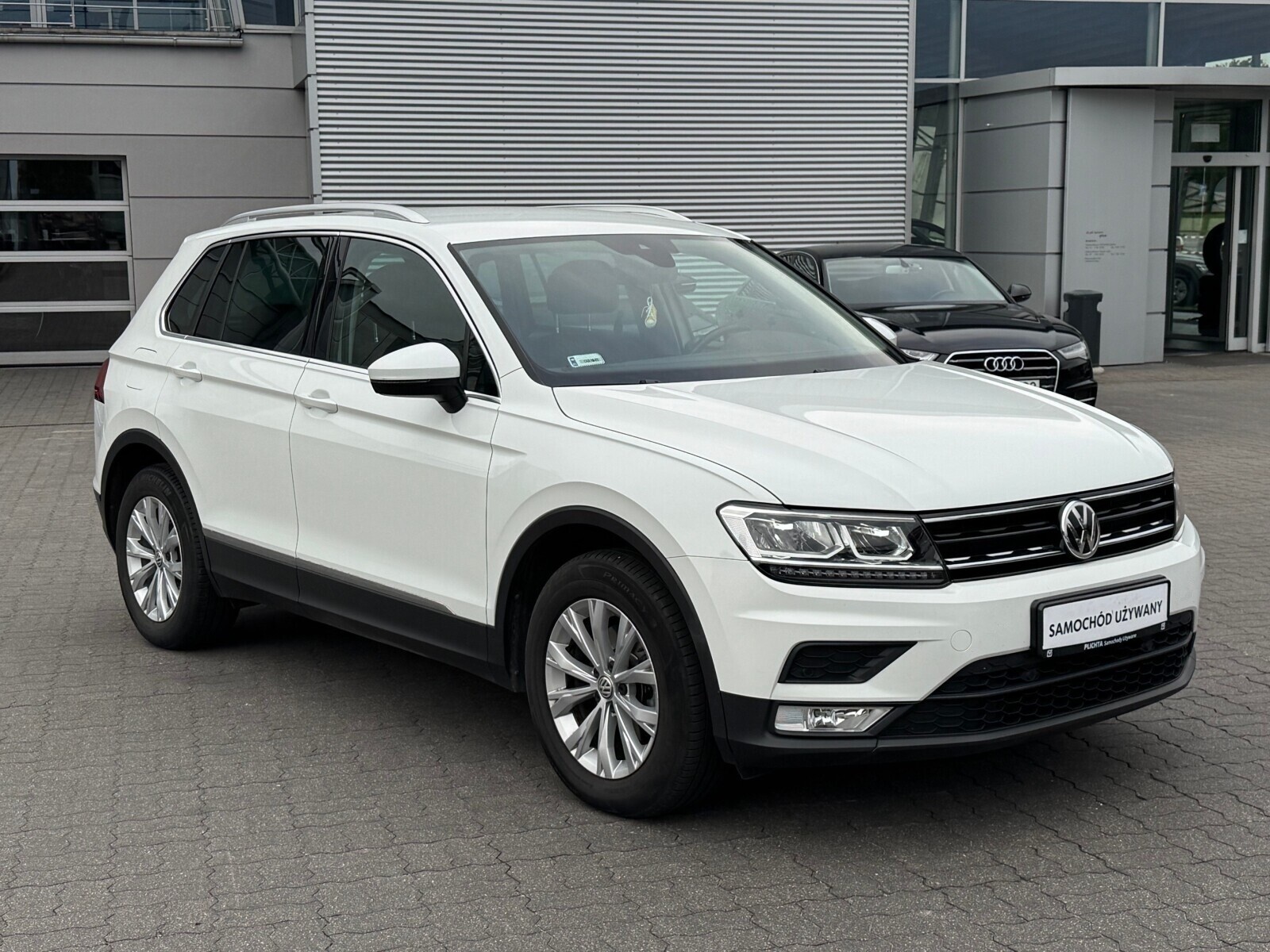Volkswagen Tiguan - zdjęcie 2