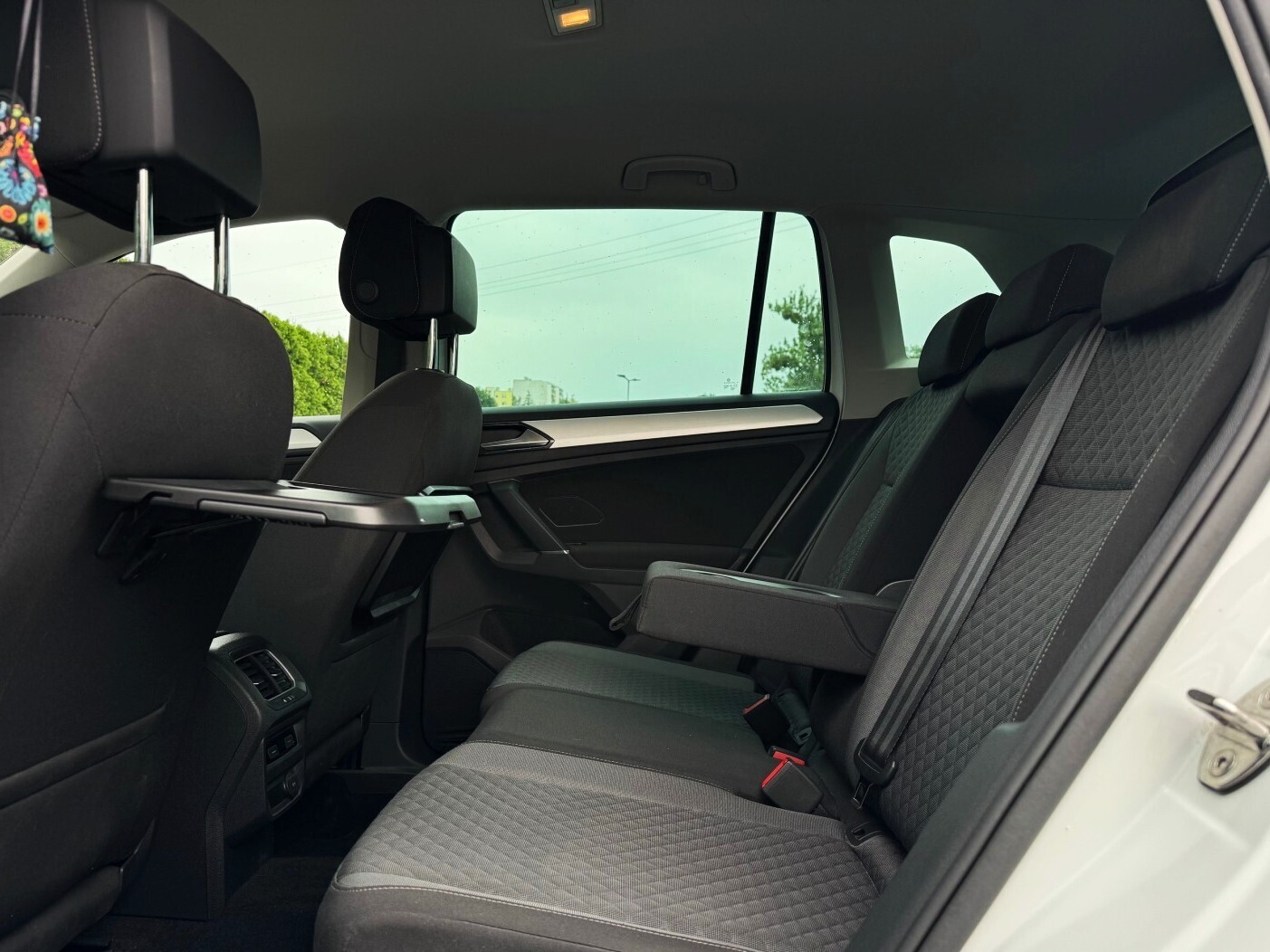 Volkswagen Tiguan - zdjęcie 8