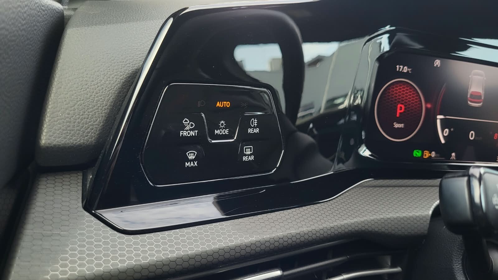 Volkswagen Golf - zdjęcie 15
