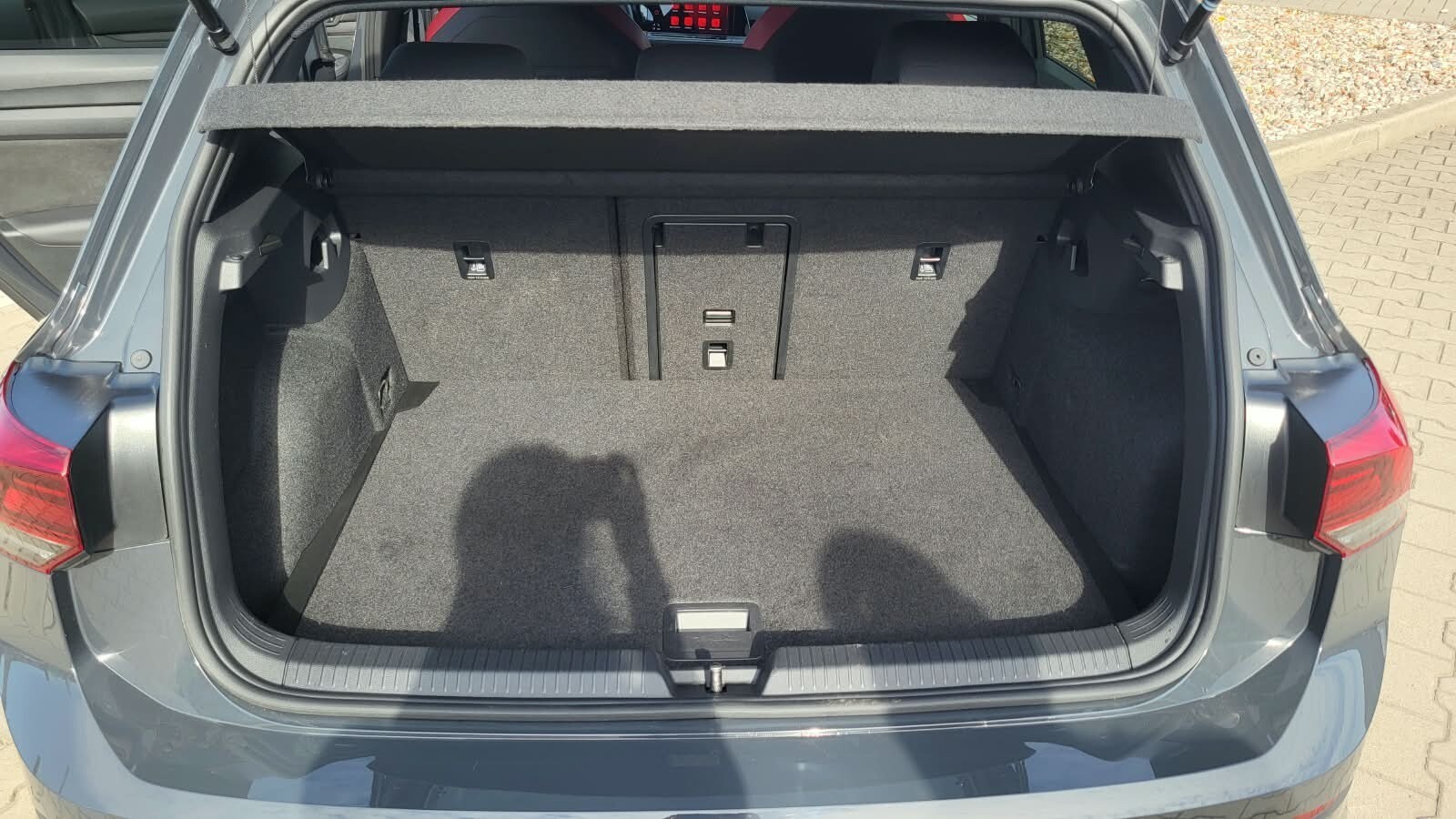 Volkswagen Golf - zdjęcie 12