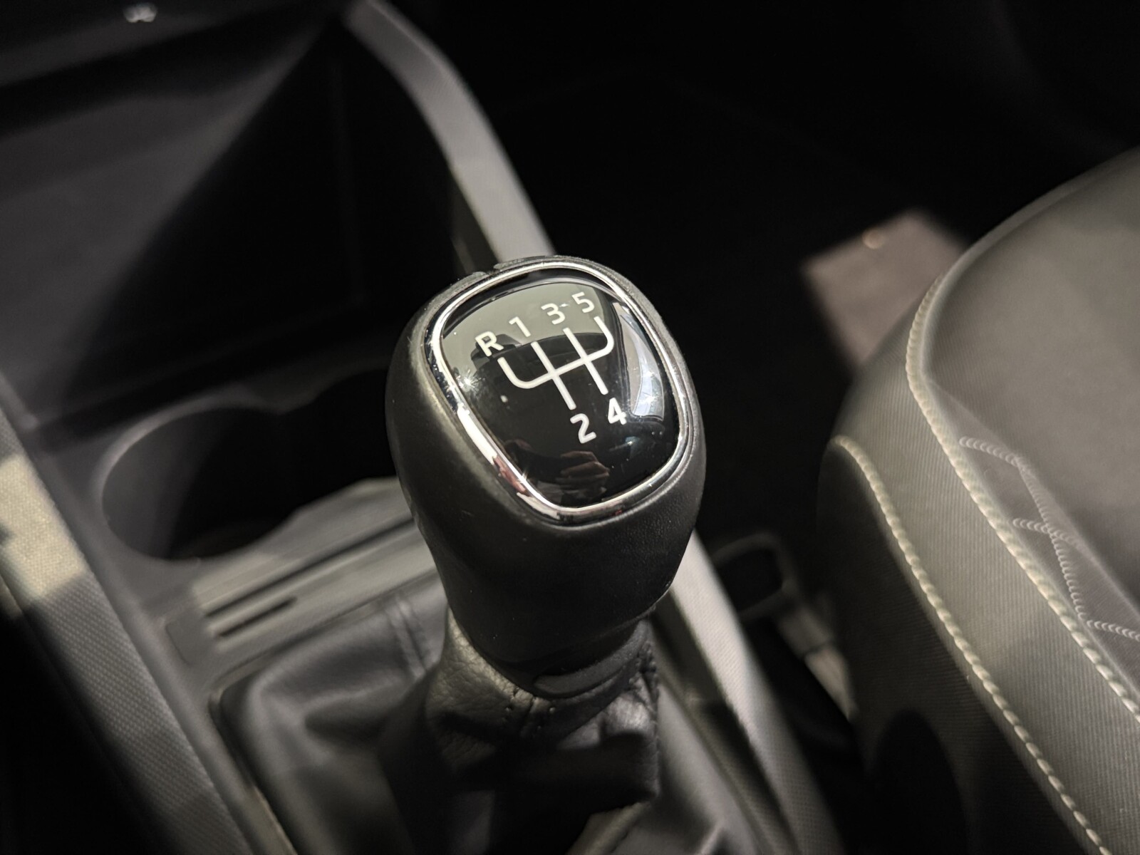 Škoda Fabia - zdjęcie 25
