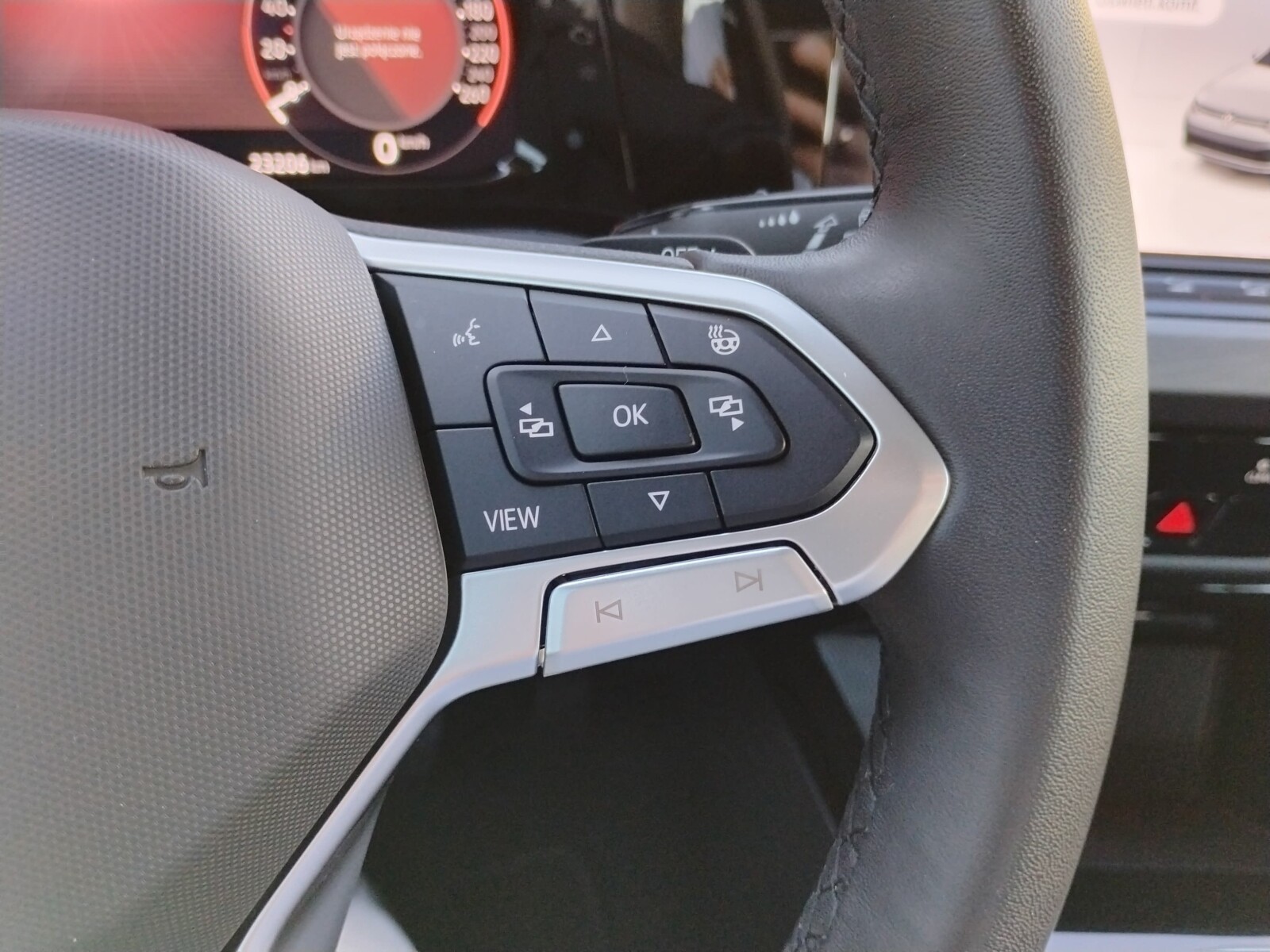 Volkswagen Golf - zdjęcie 22