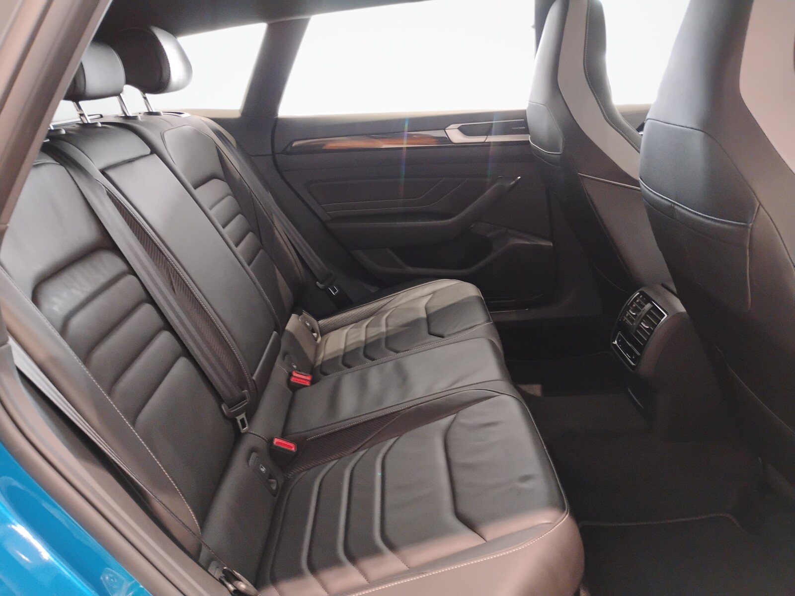 Volkswagen Arteon Shooting Brake - zdjęcie 14