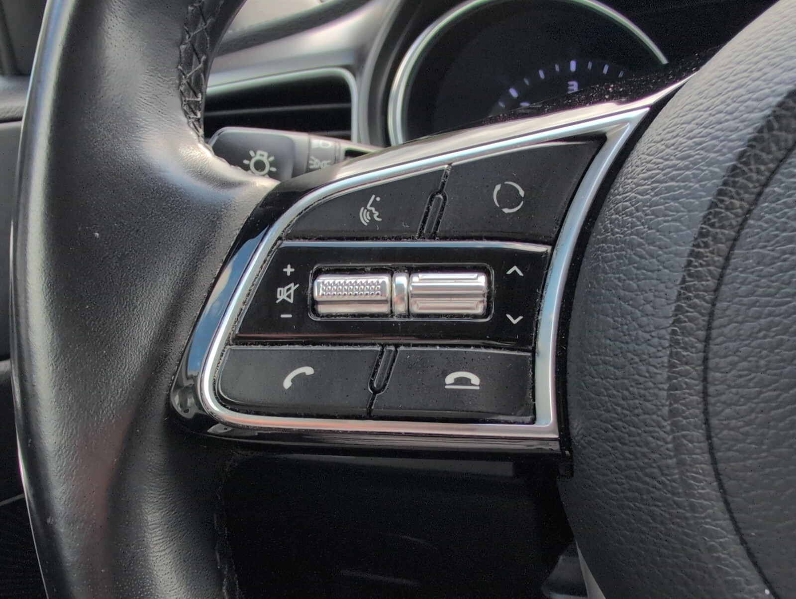 Kia Ceed - zdjęcie 22