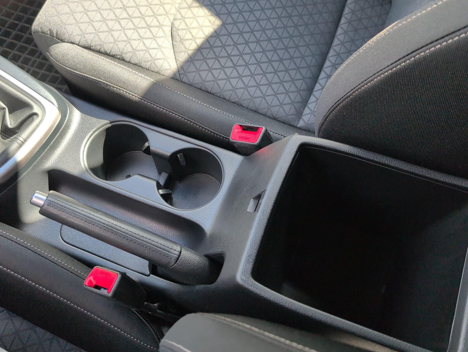 Kia Ceed - zdjęcie 31