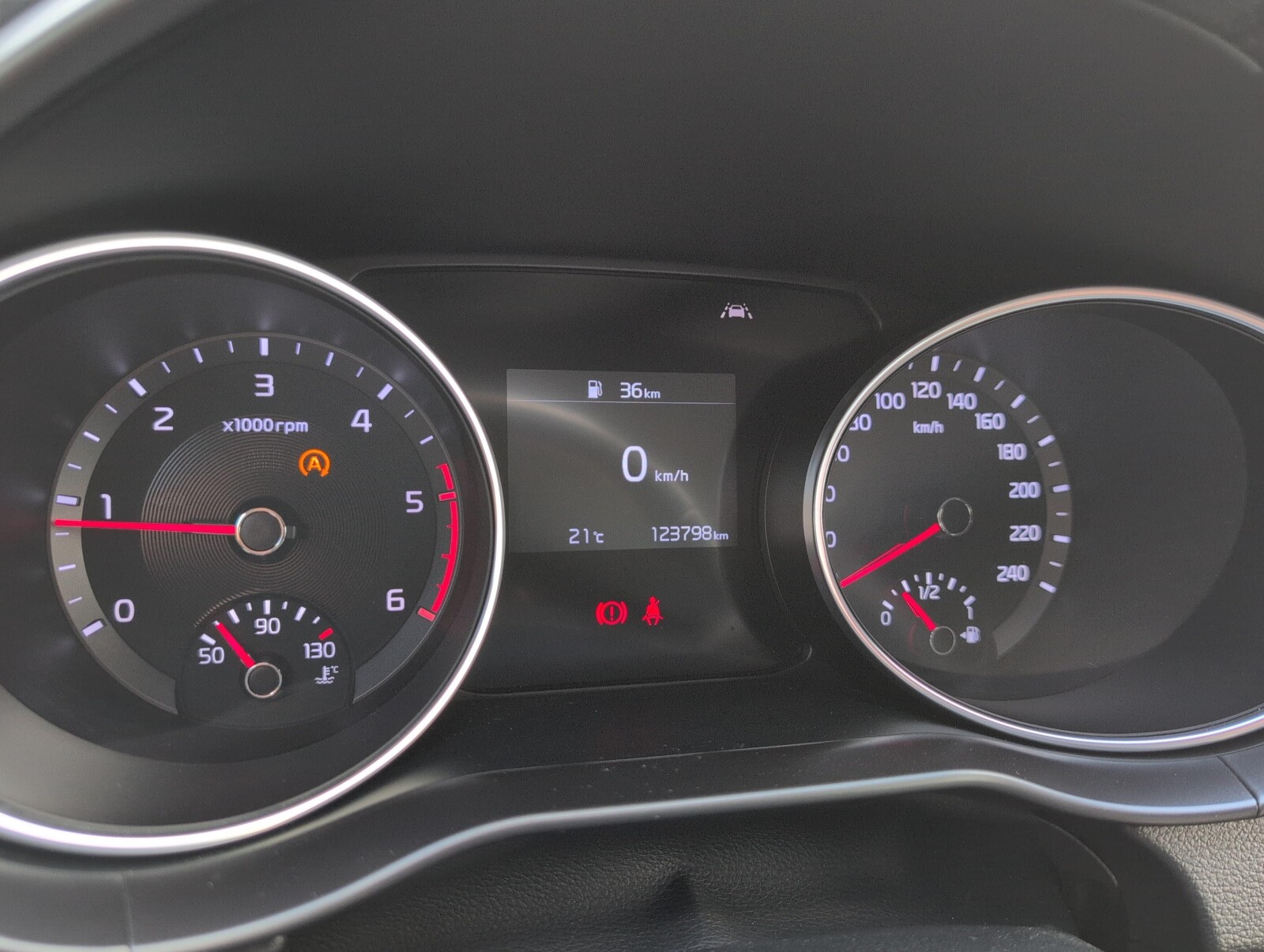 Kia Ceed - zdjęcie 20