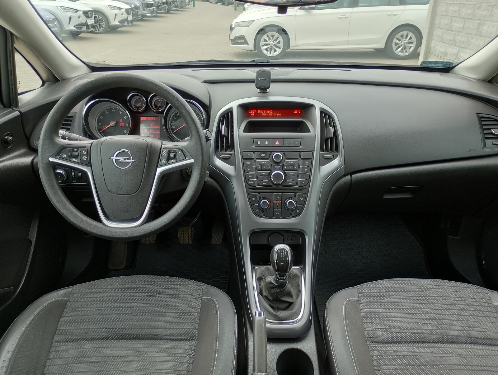 Opel Astra - zdjęcie 9