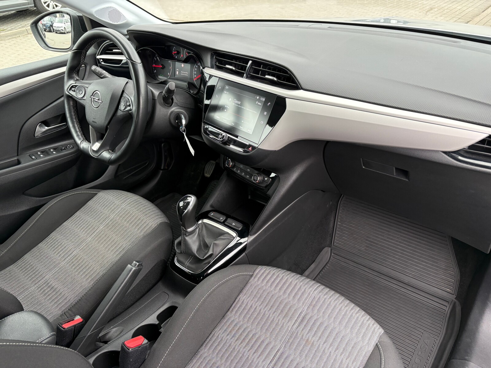 Opel Corsa - zdjęcie 15