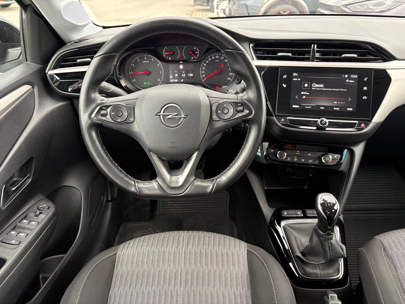 Opel Corsa - zdjęcie 10