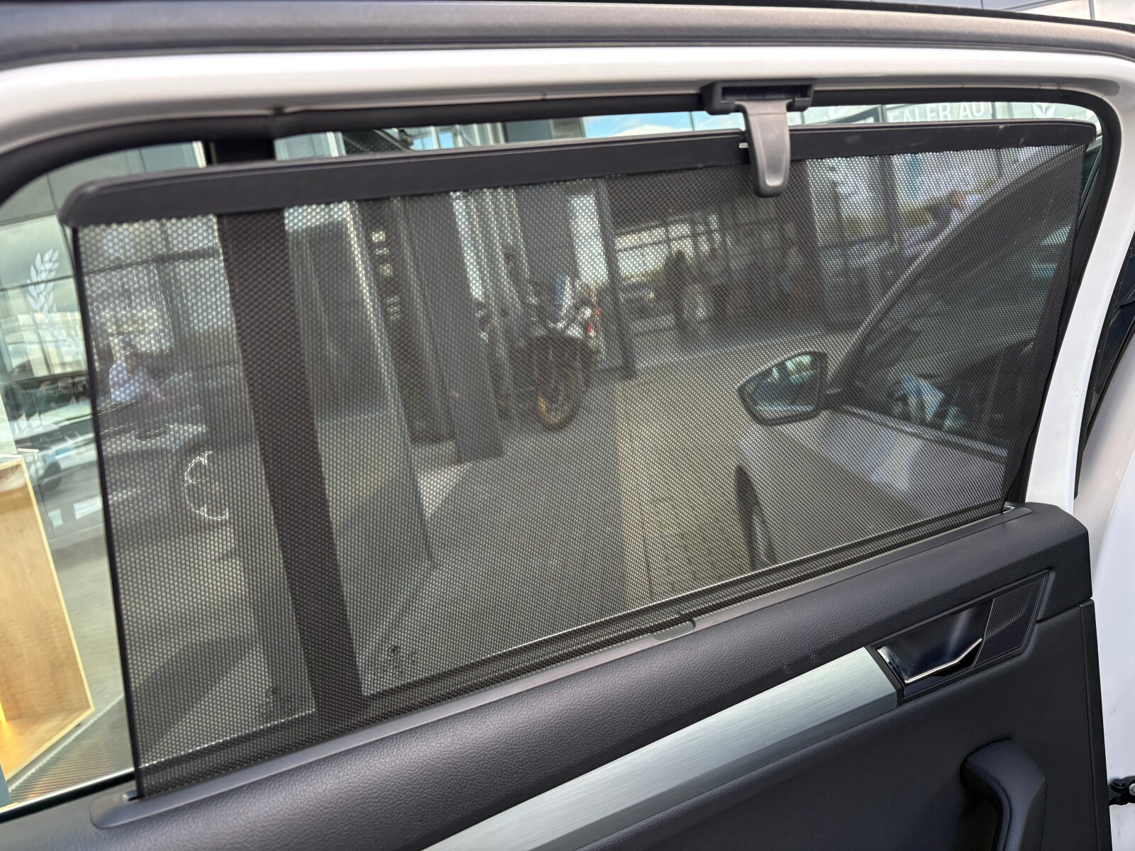 Škoda Superb - zdjęcie 13
