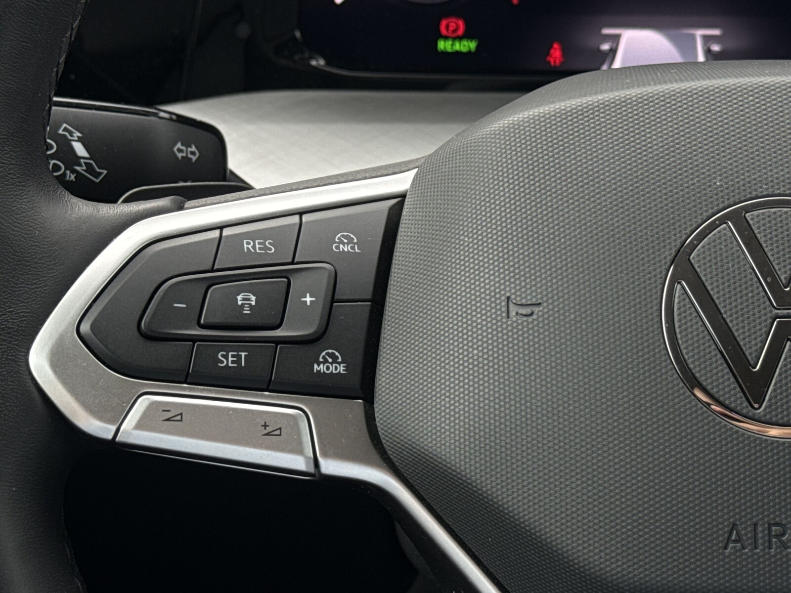 Volkswagen Golf - zdjęcie 16
