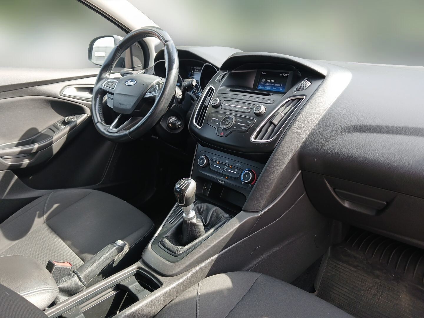 Ford Focus - zdjęcie 16