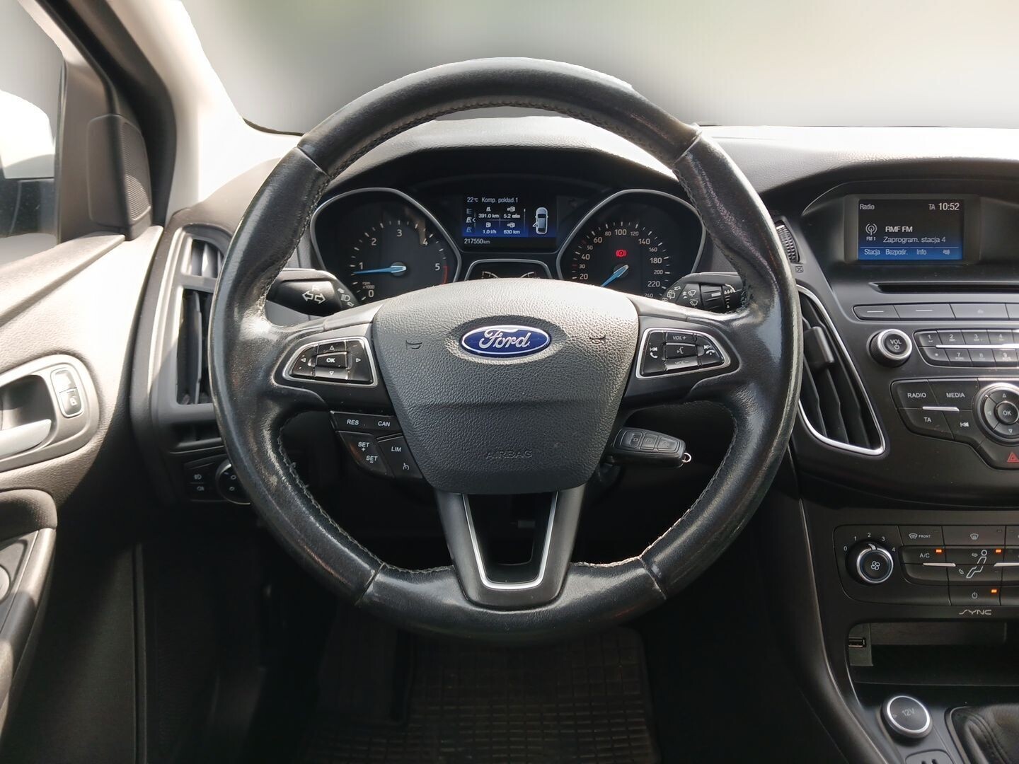 Ford Focus - zdjęcie 13