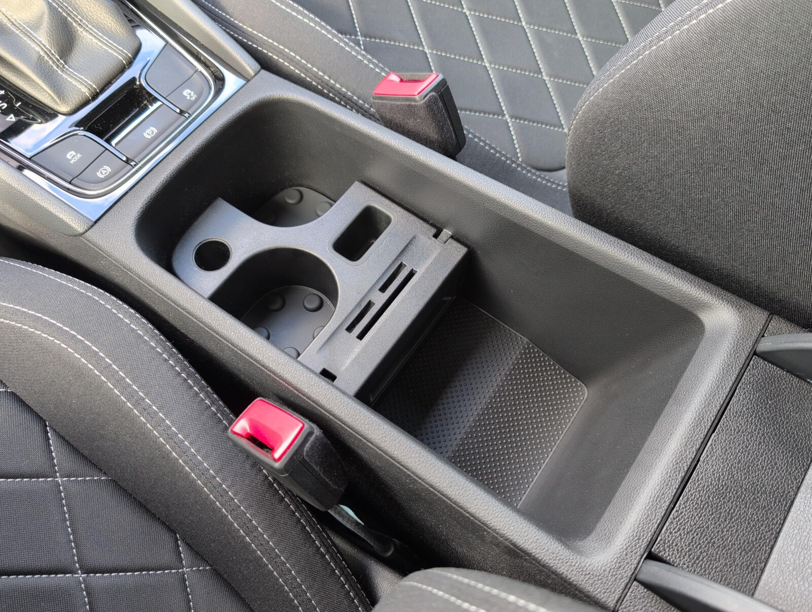 Škoda Karoq - zdjęcie 35