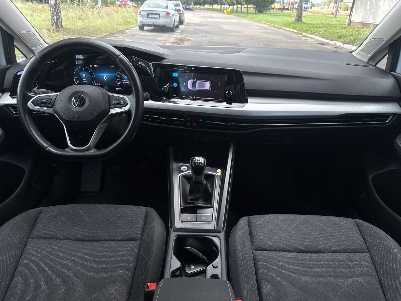 Volkswagen Golf - zdjęcie 9
