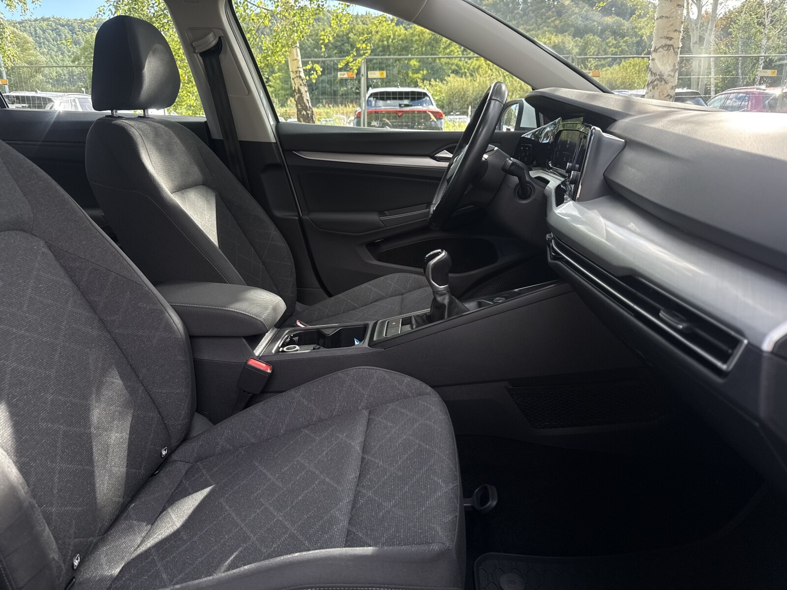 Volkswagen Golf - zdjęcie 13