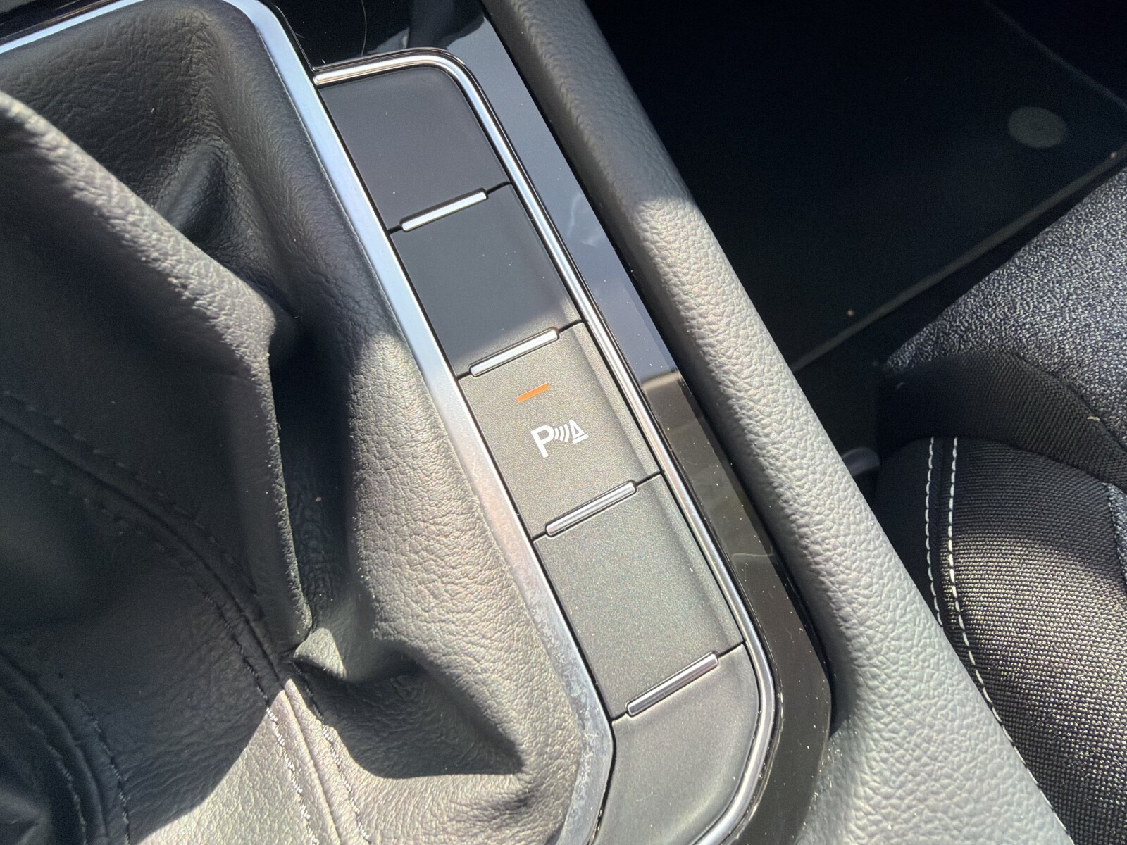 Volkswagen Passat Variant - zdjęcie 25