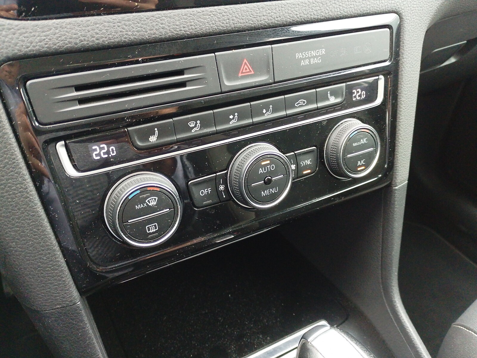 Volkswagen Golf Sportsvan - zdjęcie 20