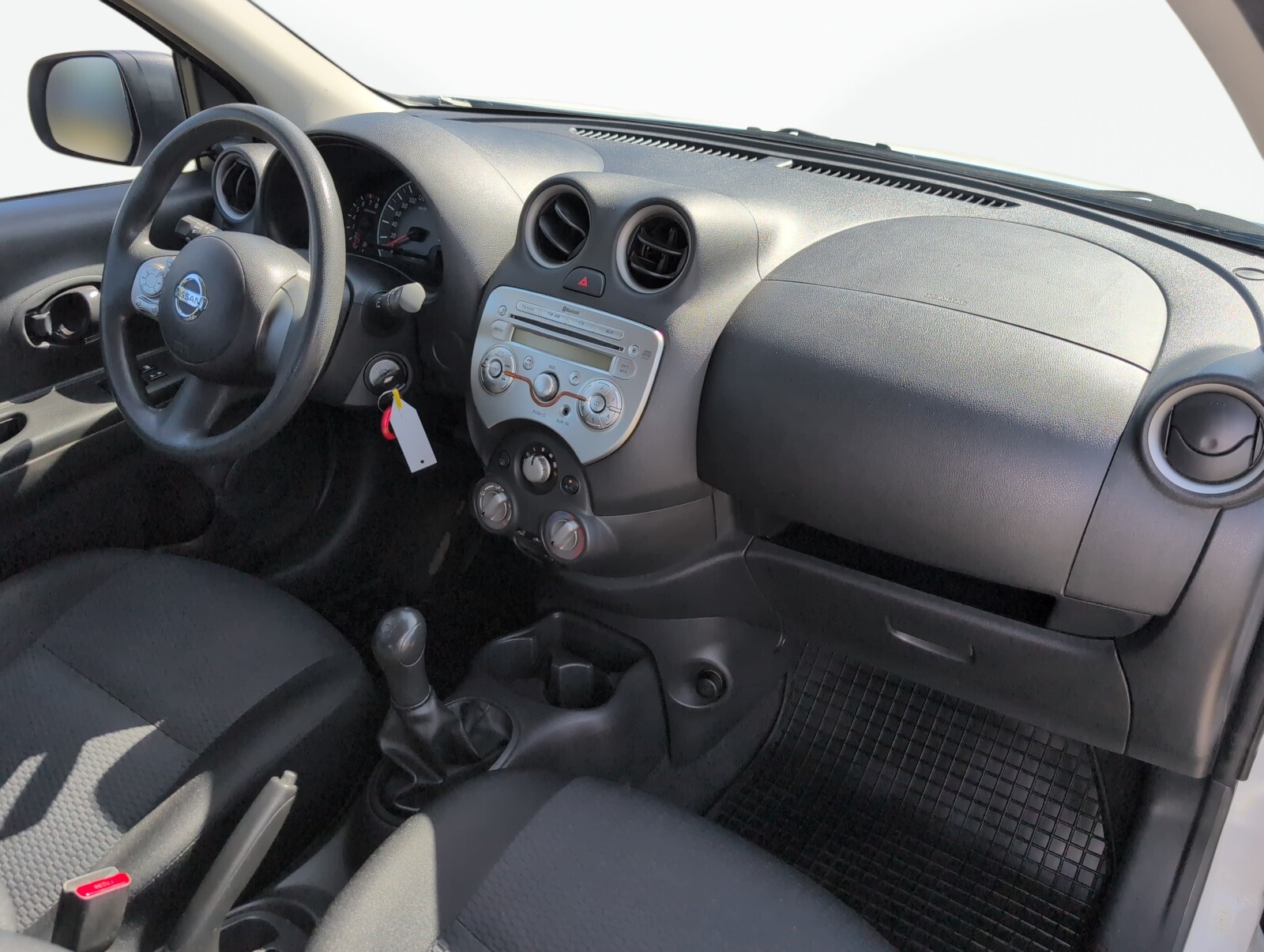 Nissan Micra - zdjęcie 14