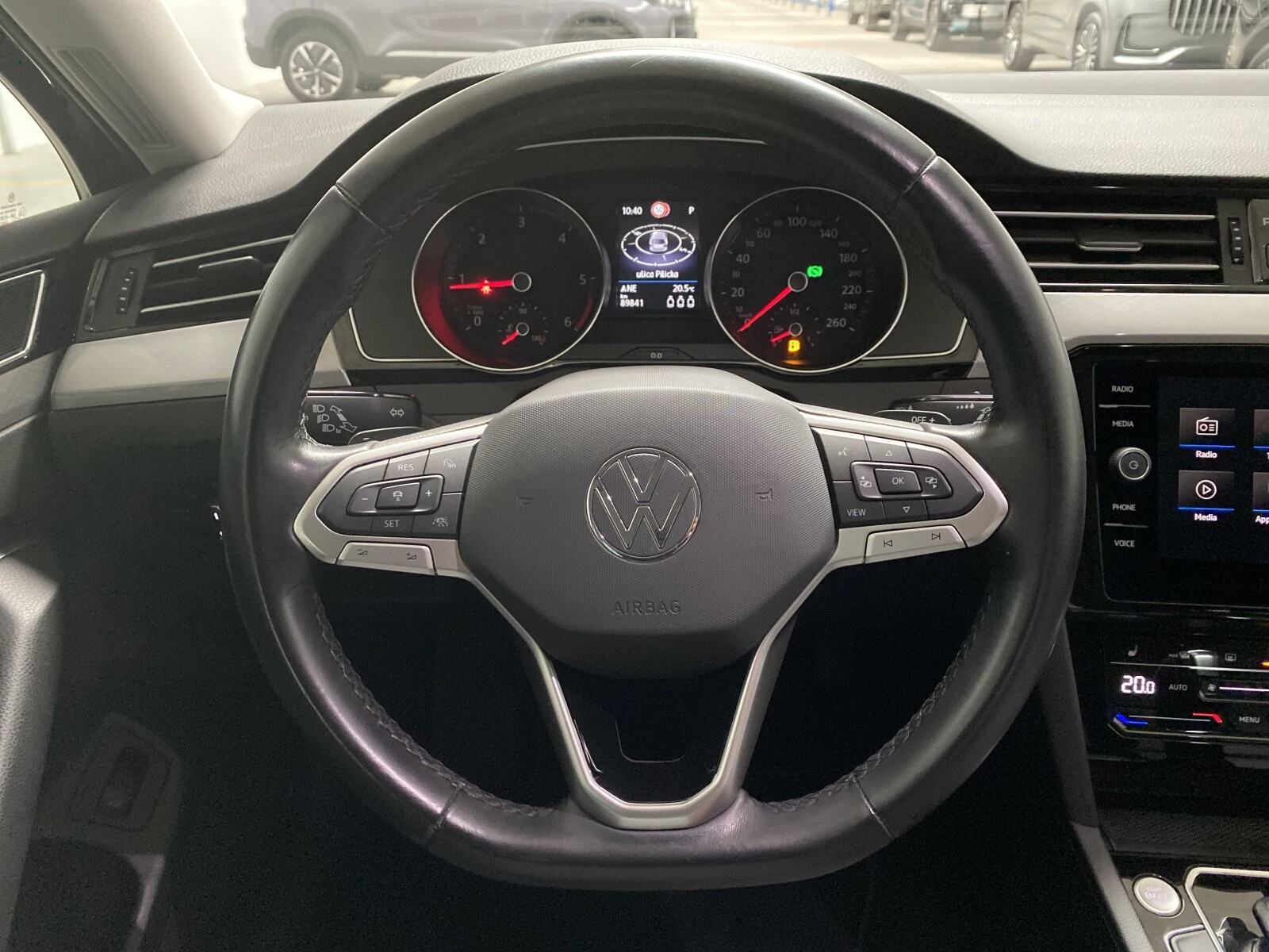 Volkswagen Passat - zdjęcie 21