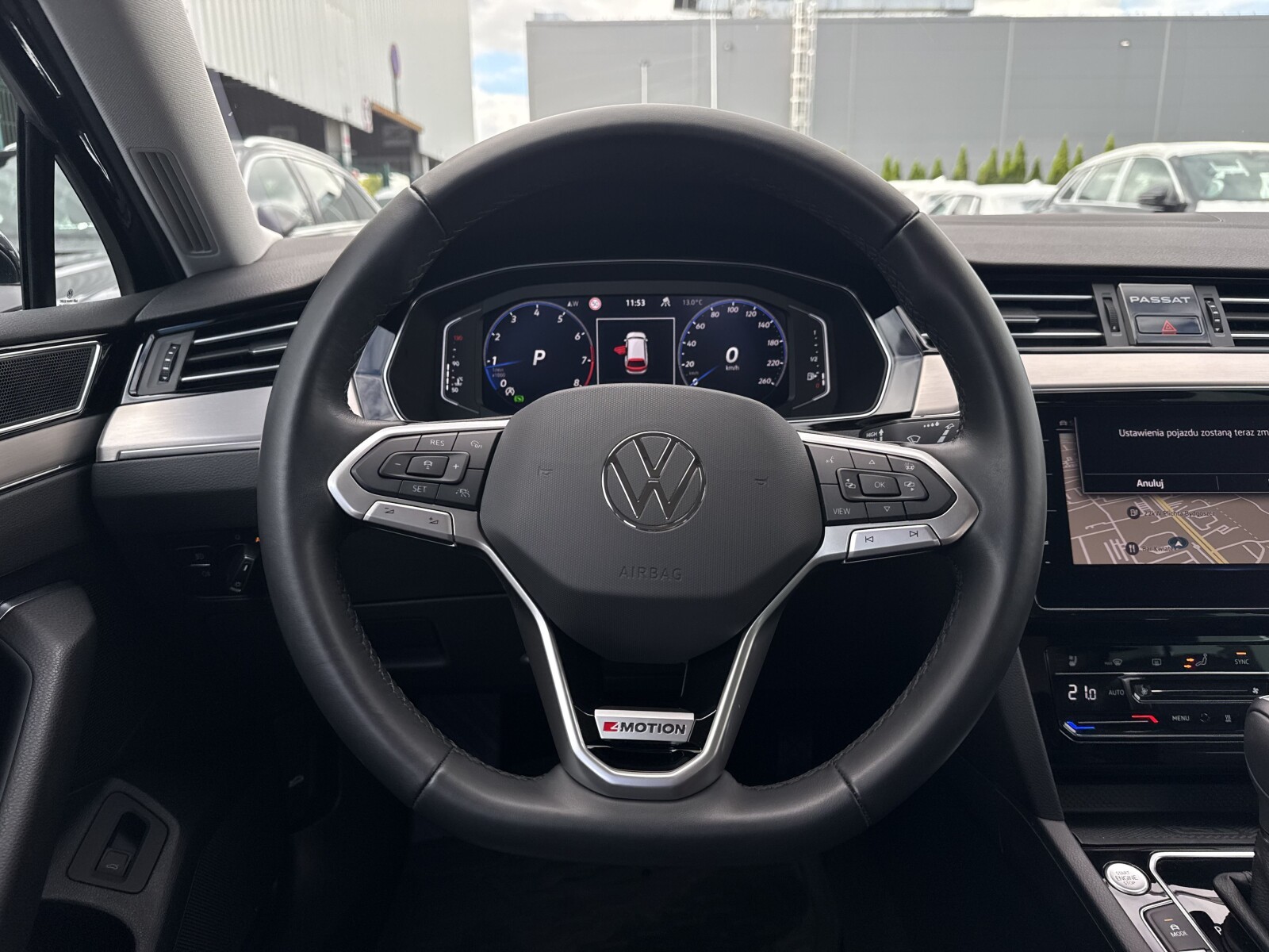 Volkswagen Passat Variant - zdjęcie 16