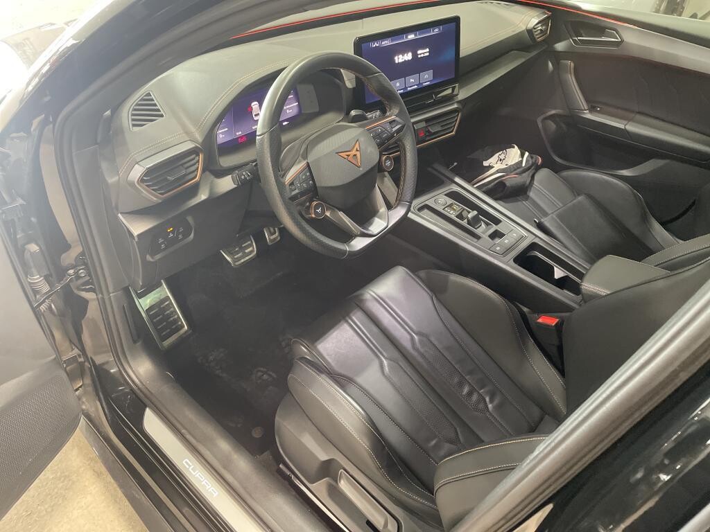 Cupra Leon Sportstourer - zdjęcie 3
