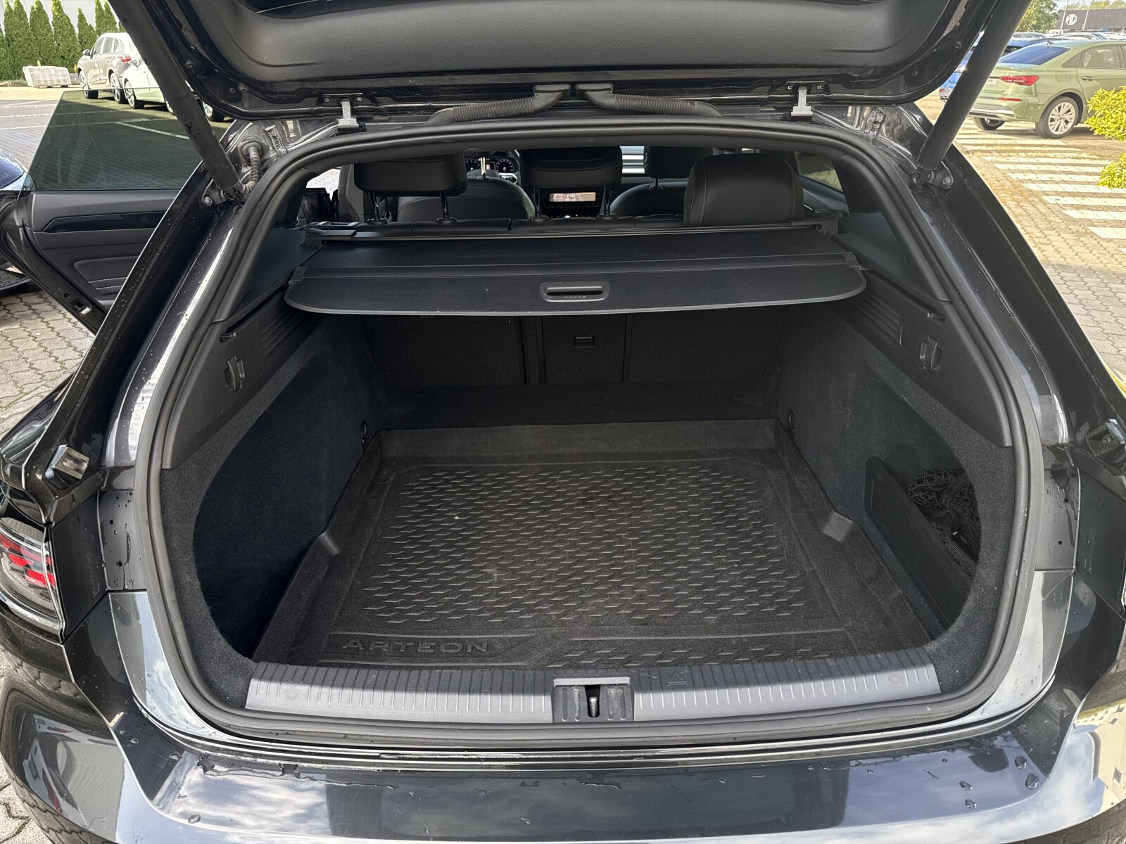 Volkswagen Arteon Shooting Brake - zdjęcie 35