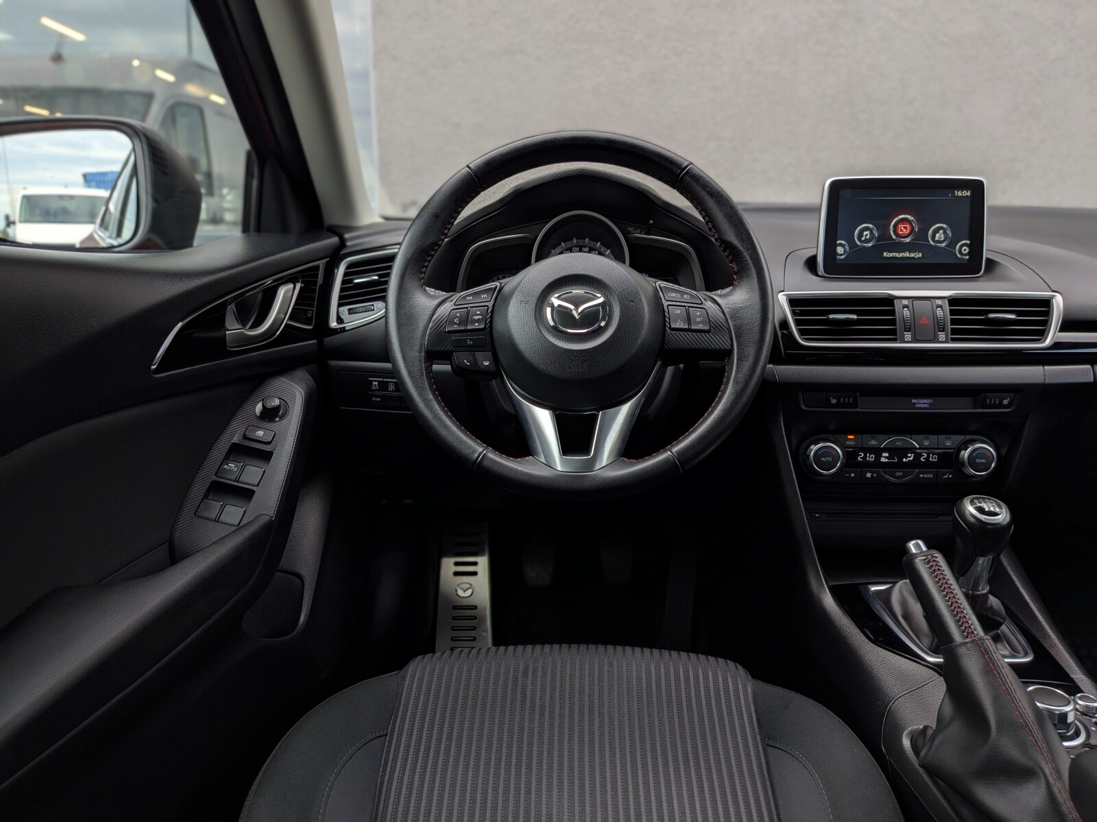 Mazda 3 - zdjęcie 16