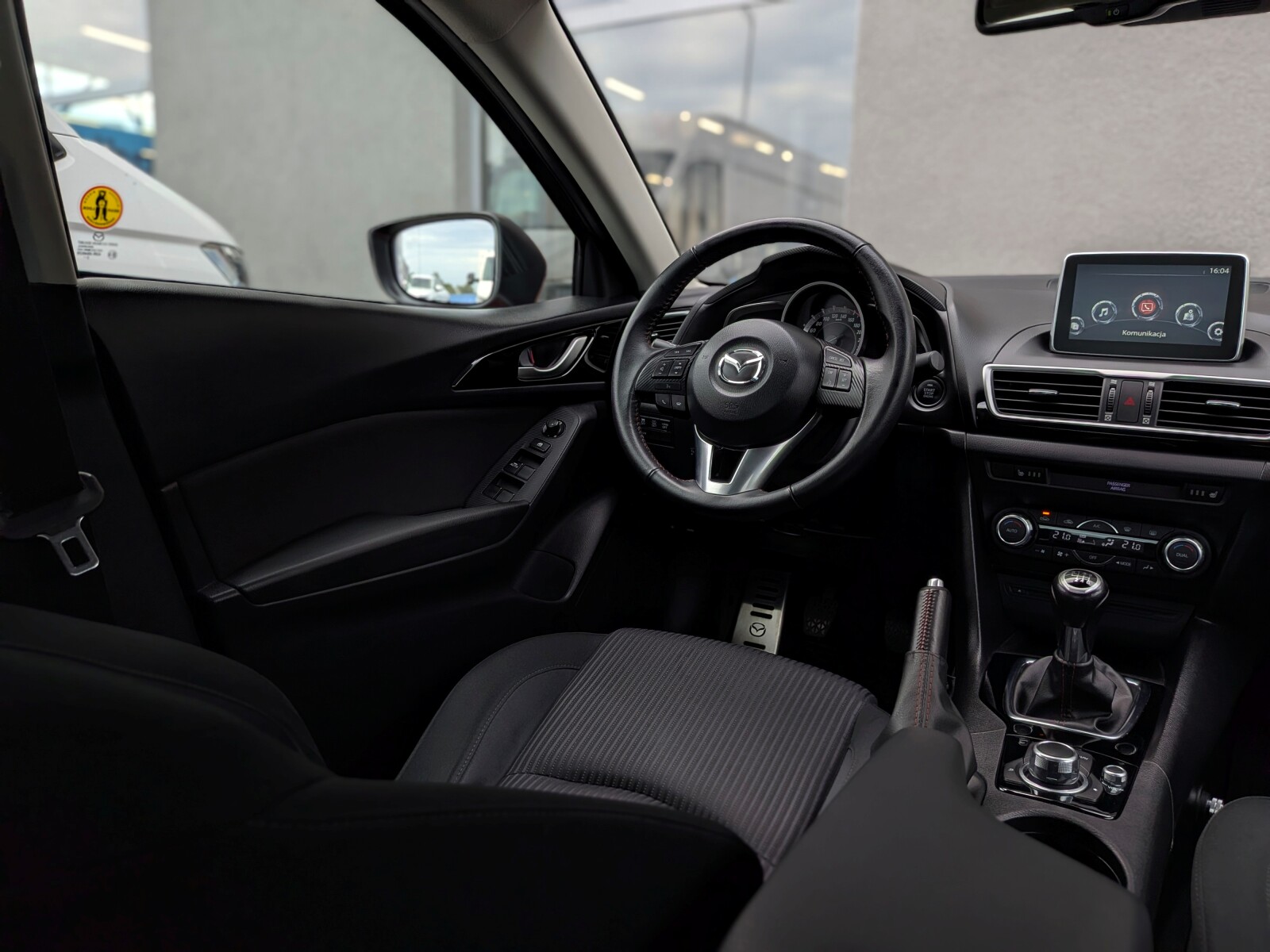Mazda 3 - zdjęcie 13