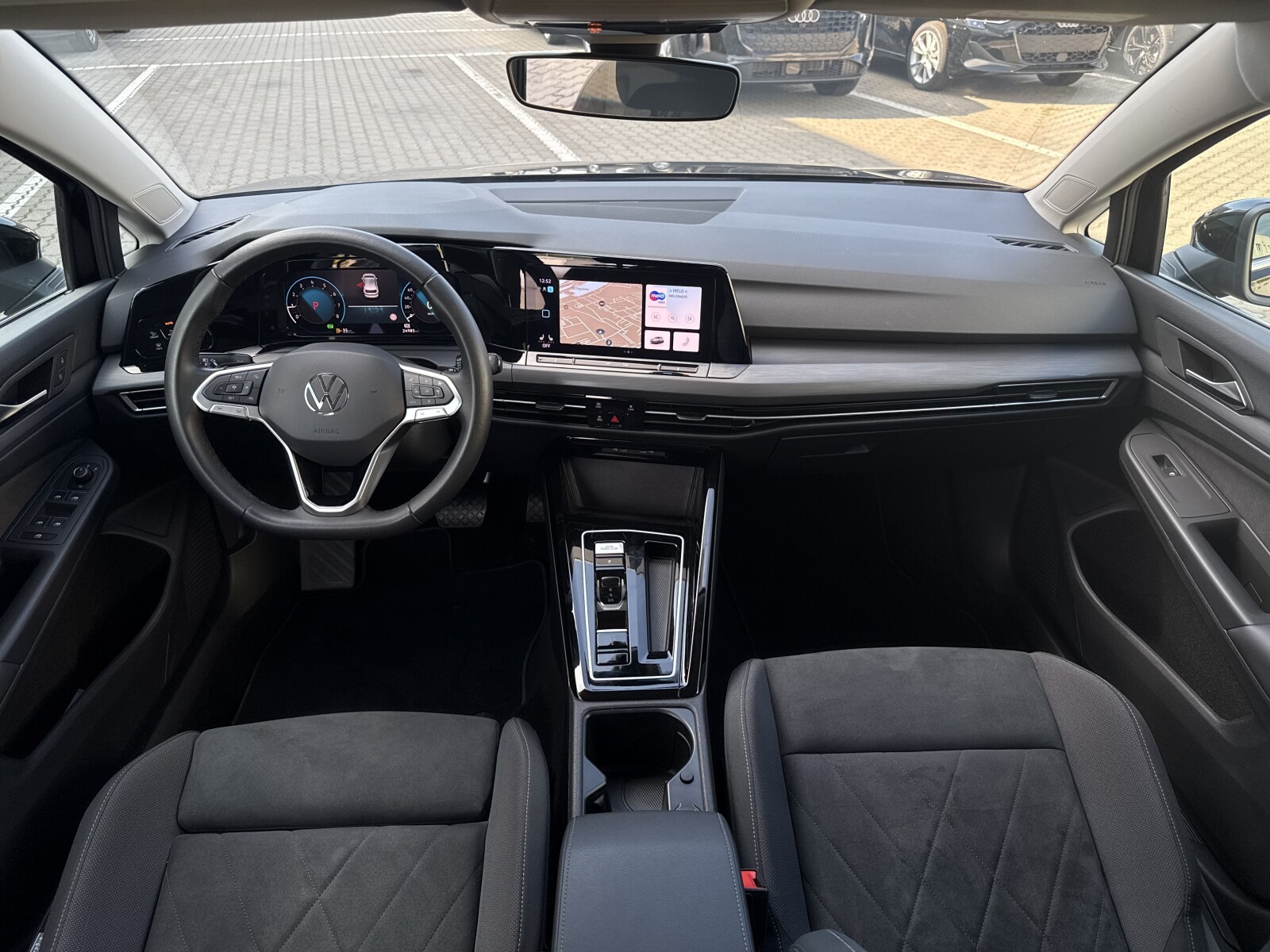 Volkswagen Golf - zdjęcie 14
