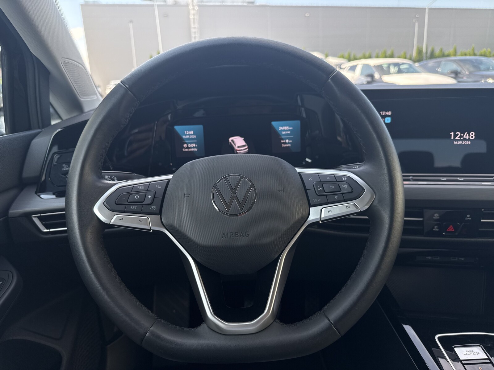 Volkswagen Golf - zdjęcie 15