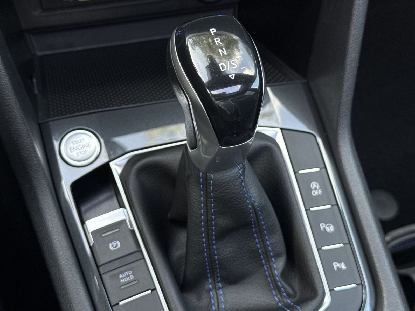 Volkswagen Tiguan - zdjęcie 16