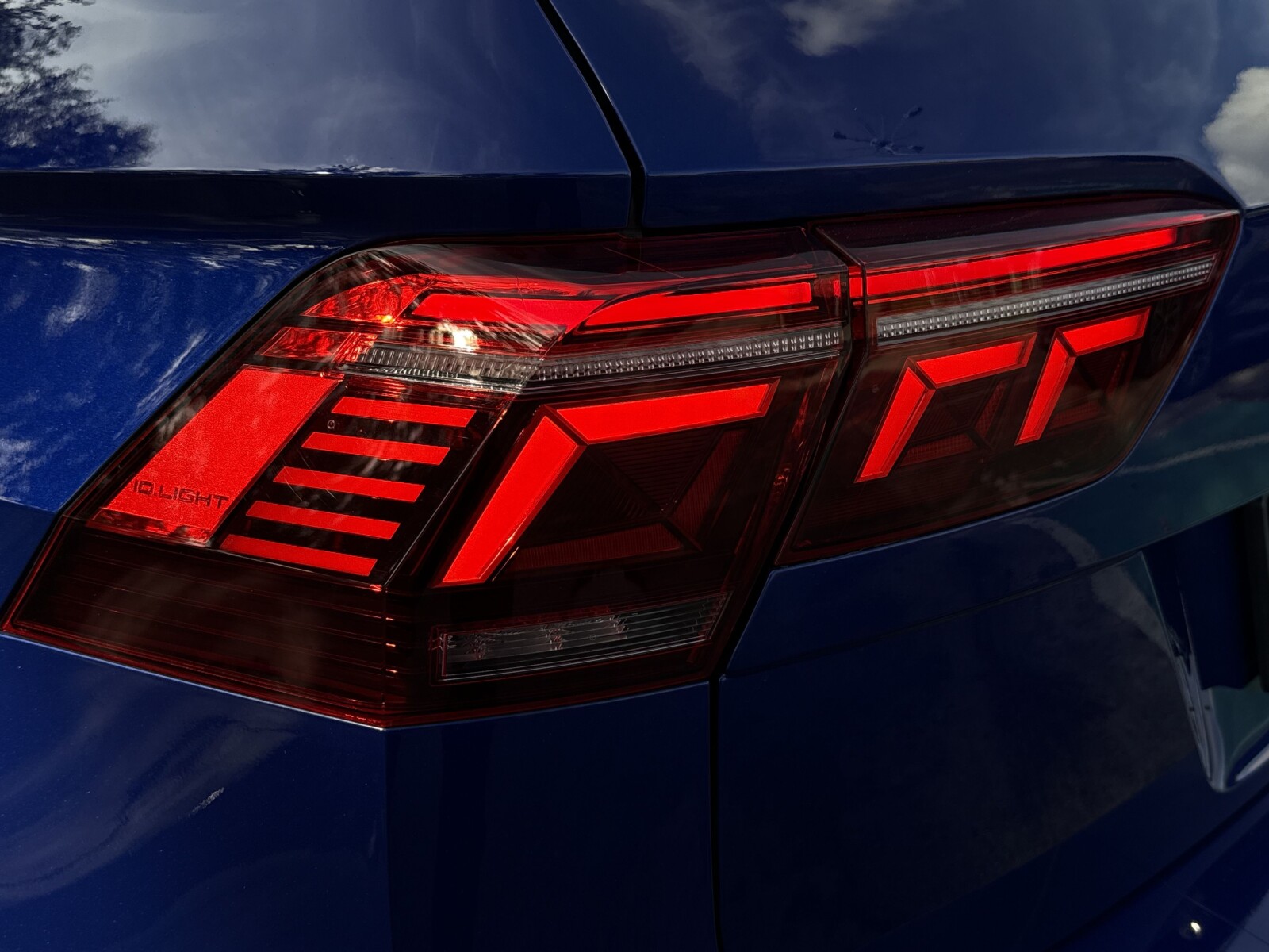 Volkswagen Tiguan - zdjęcie 40