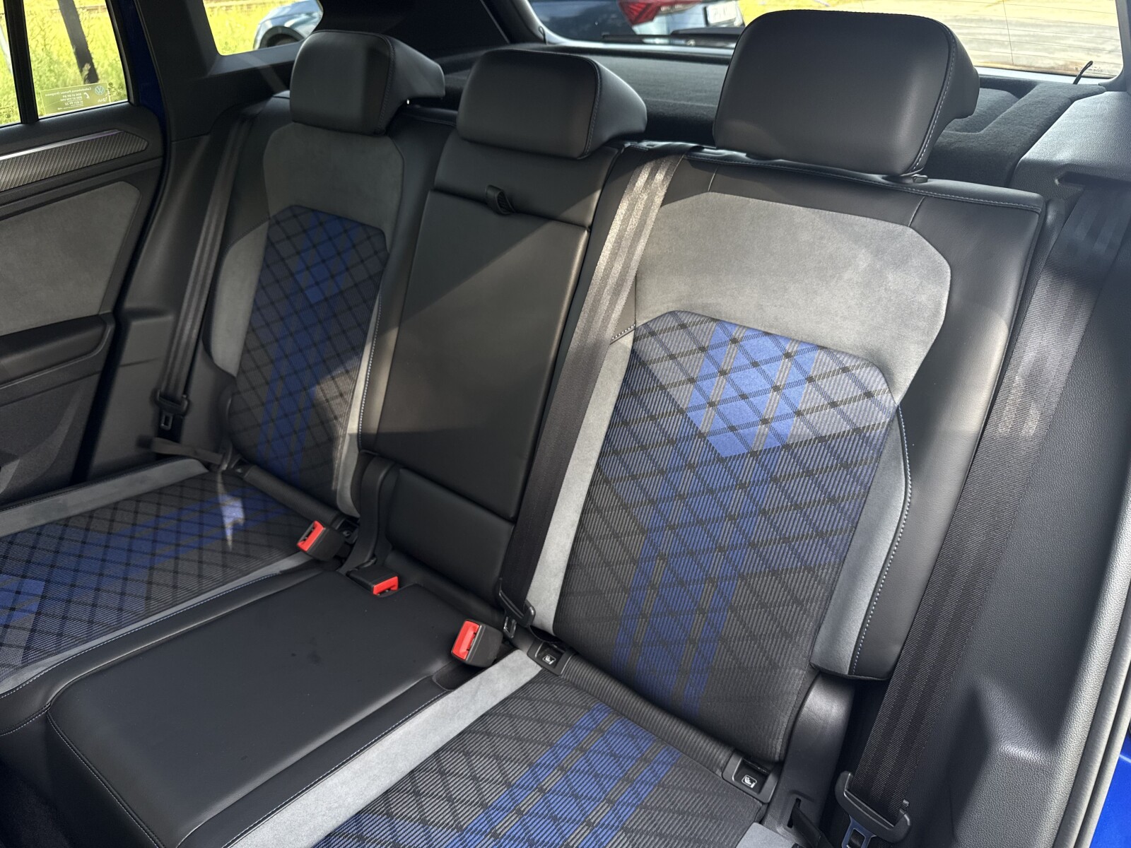Volkswagen Tiguan - zdjęcie 30