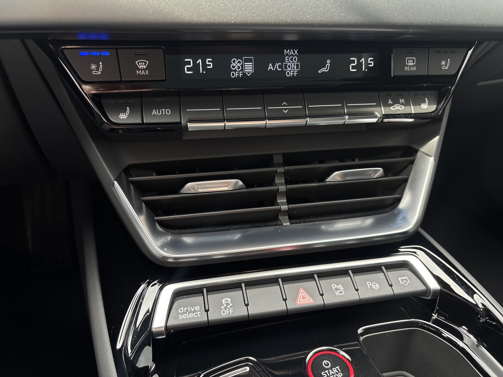 Audi e-tron GT - zdjęcie 16