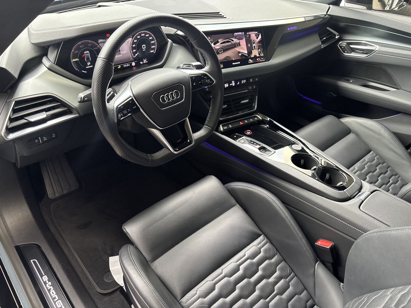 Audi e-tron GT - zdjęcie 15